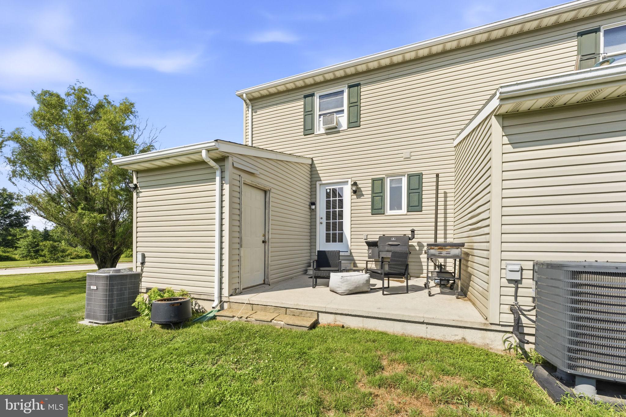 31 PIONEER LANE