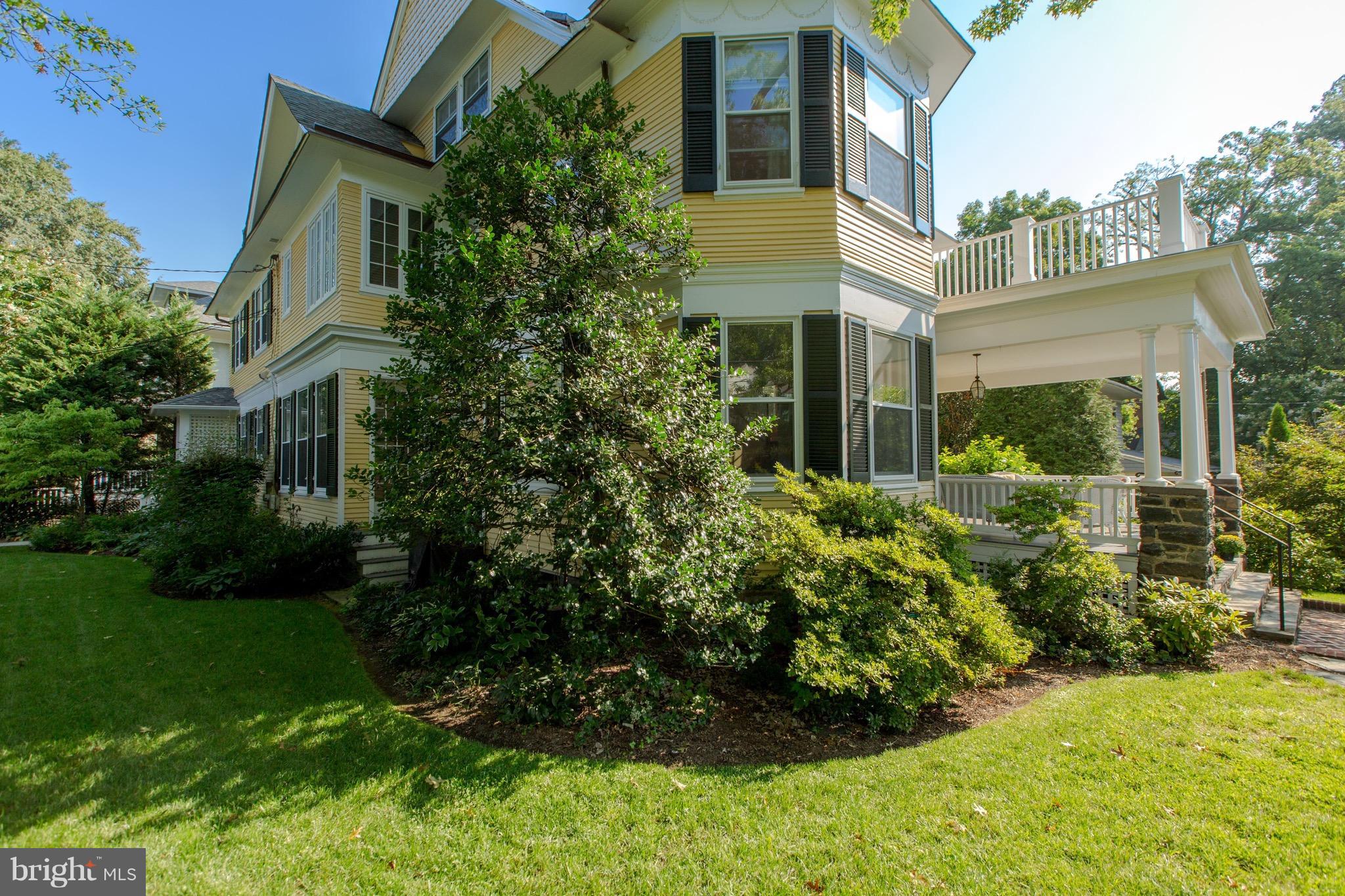 CLEVELAND PARK - Residential