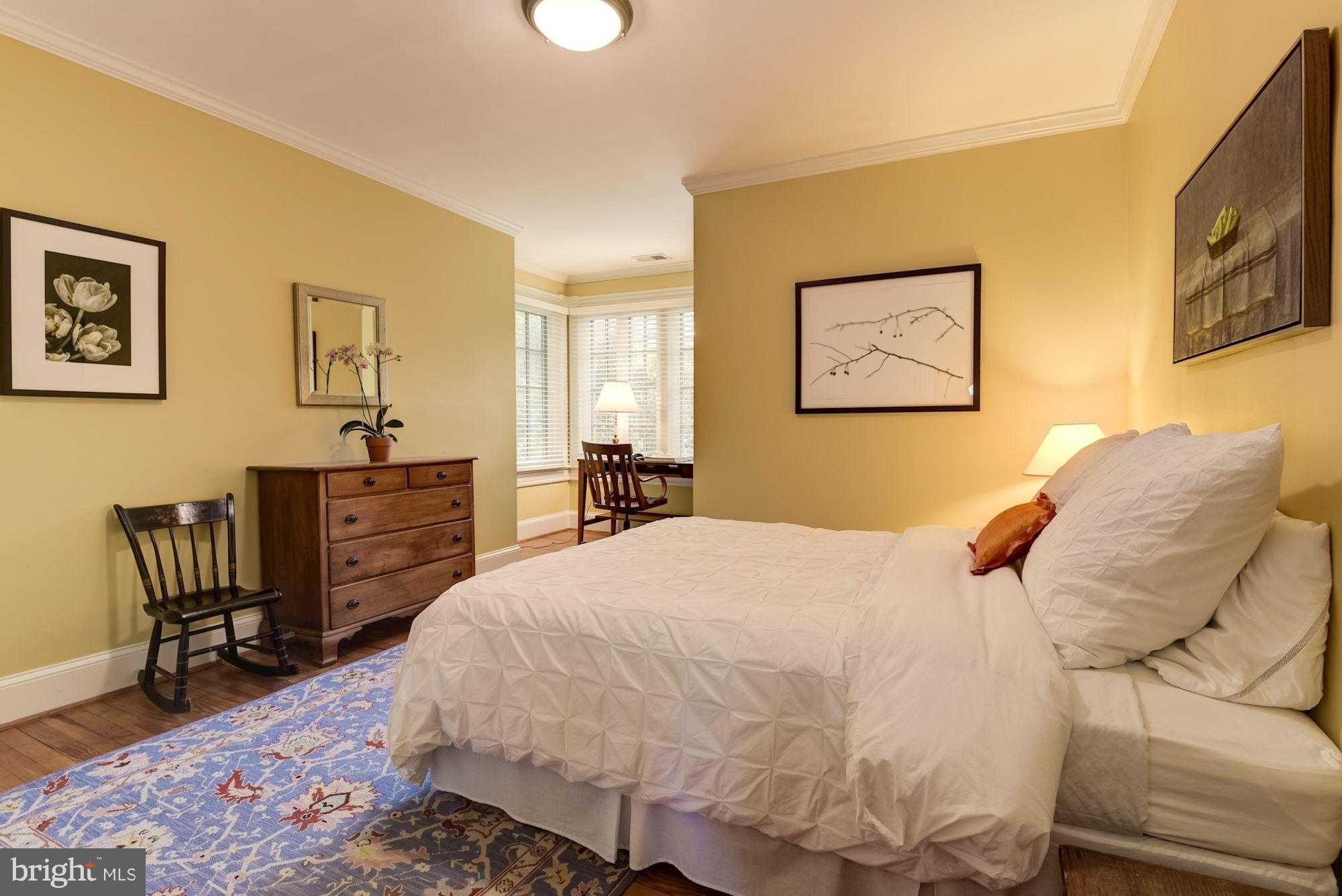 CLEVELAND PARK - Residential