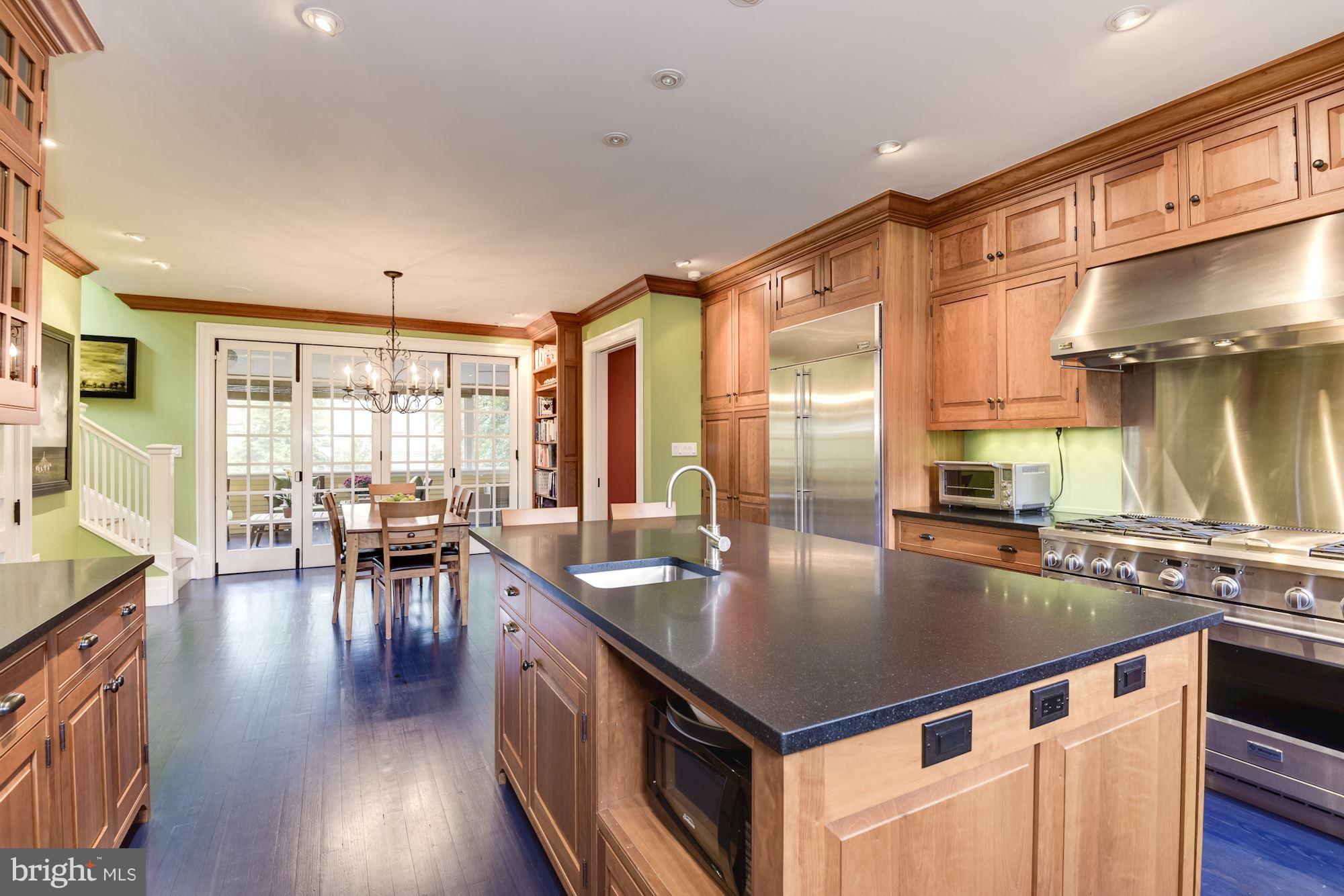 CLEVELAND PARK - Residential