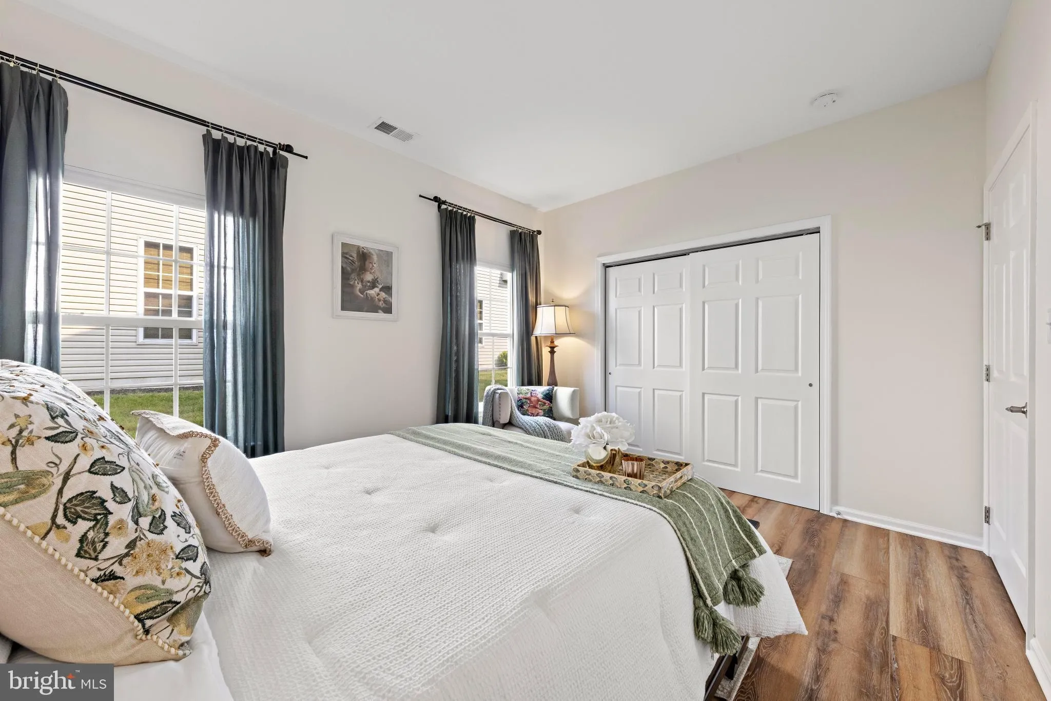 Manahawkin, New Jersey 08050, United States, 2 Bedrooms Bedrooms, ,2 BathroomsBathrooms,Residential,Contingent,184320