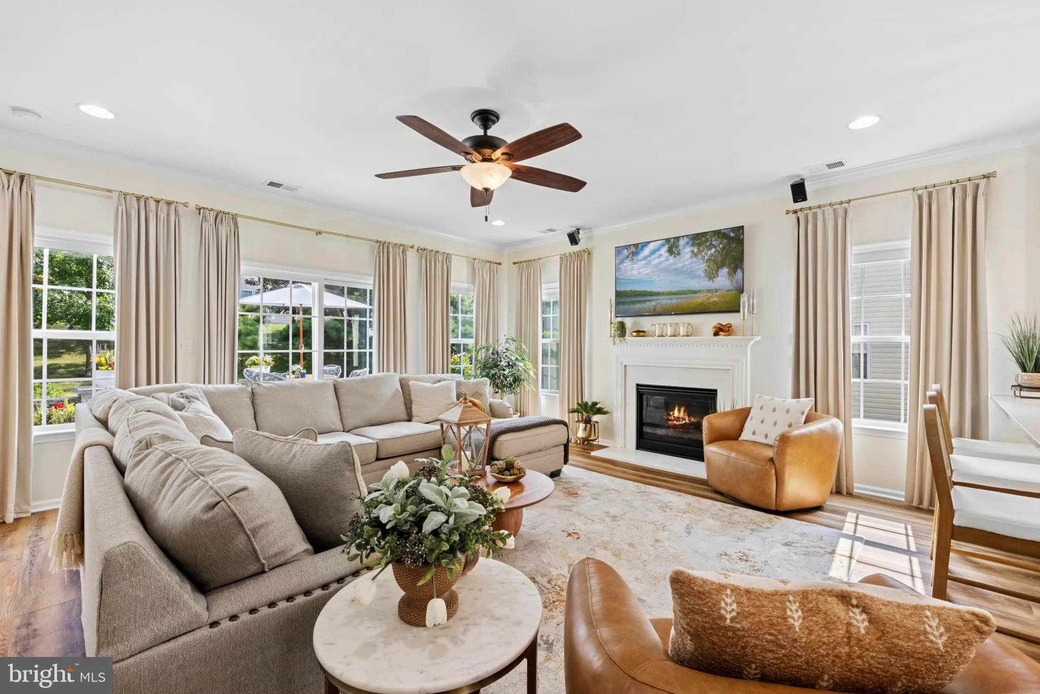 Manahawkin, New Jersey 08050, United States, 2 Bedrooms Bedrooms, ,2 BathroomsBathrooms,Residential,Contingent,184320