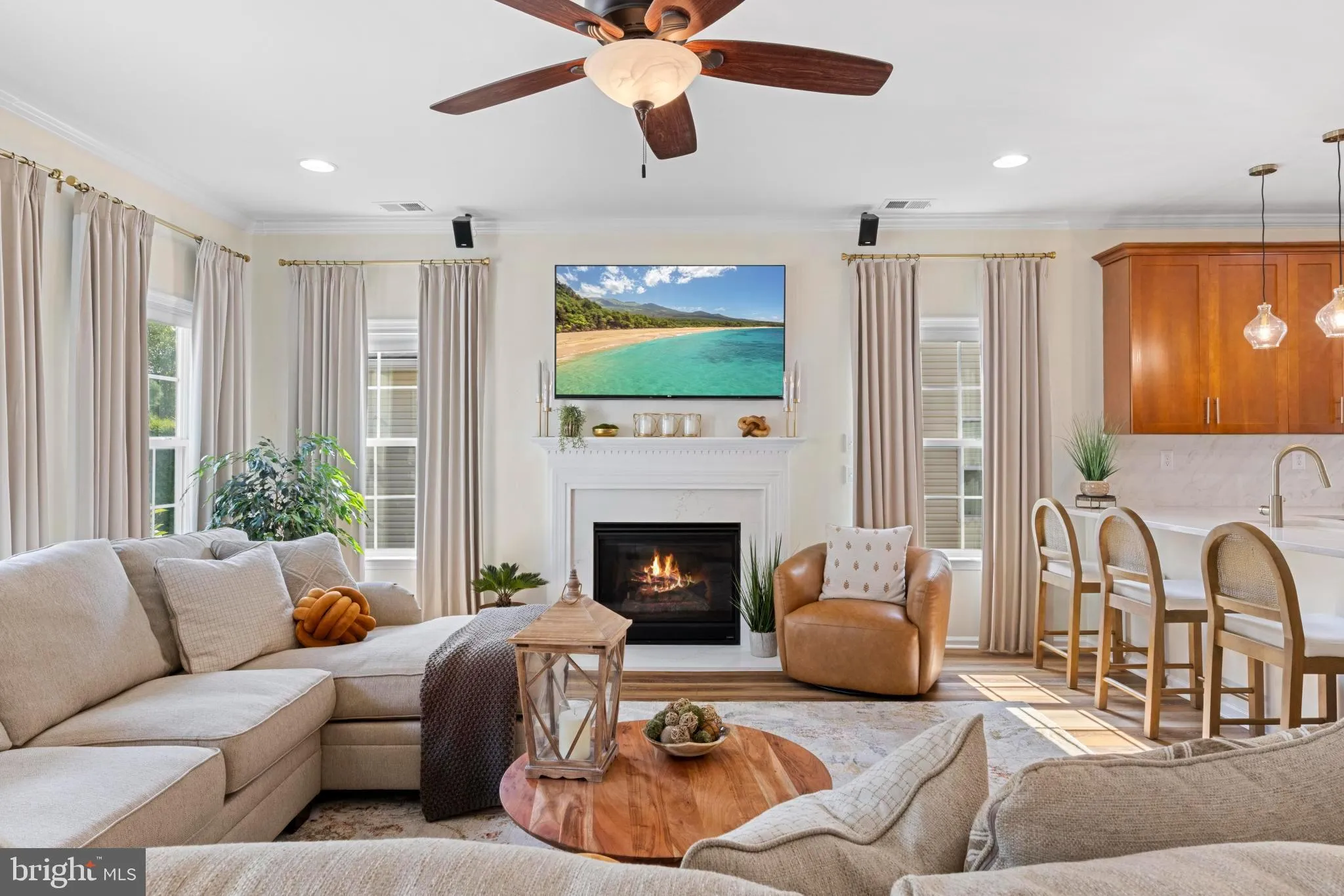 Manahawkin, New Jersey 08050, United States, 2 Bedrooms Bedrooms, ,2 BathroomsBathrooms,Residential,Contingent,184320