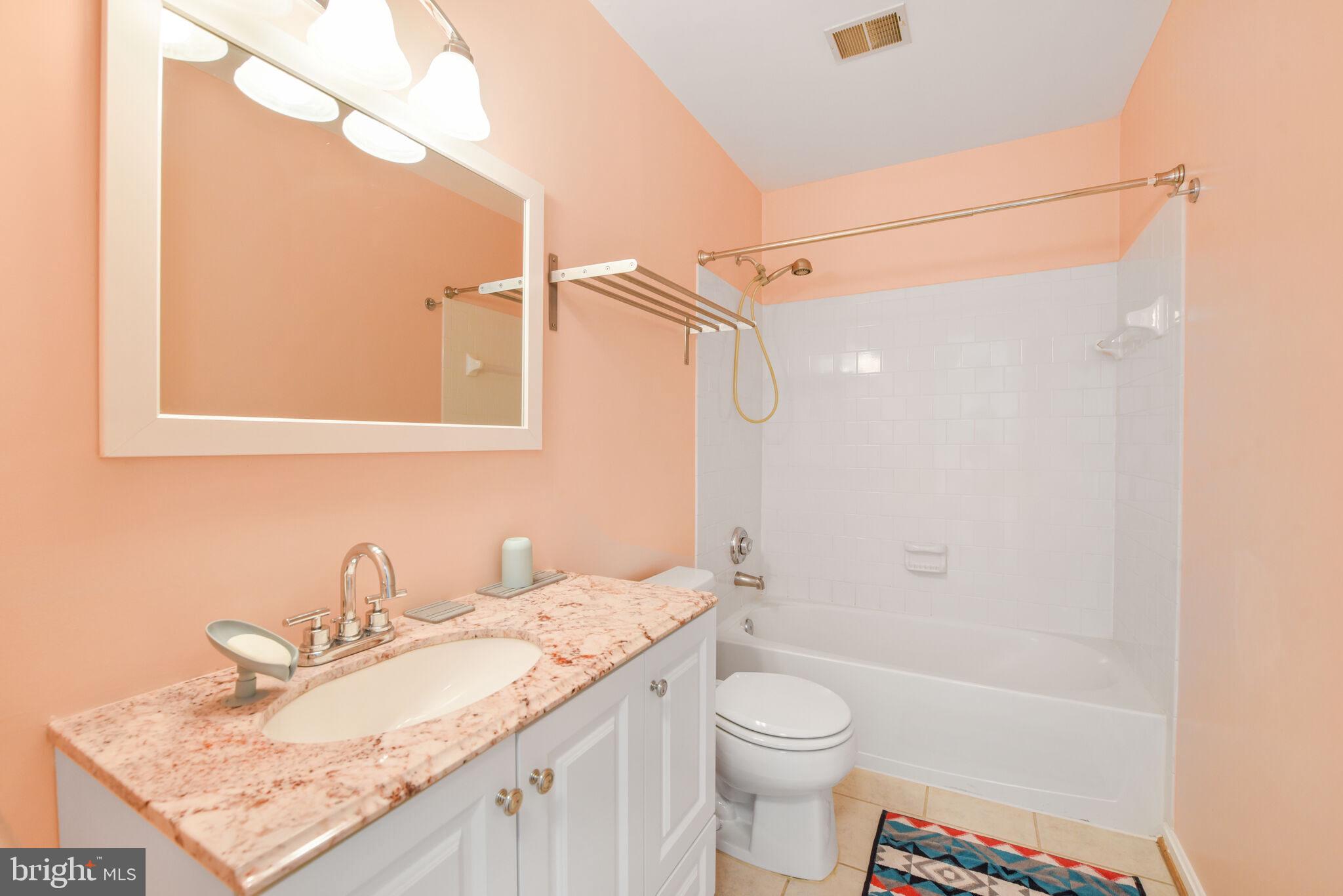 GREAT FALLS CHASE - Residential Lease