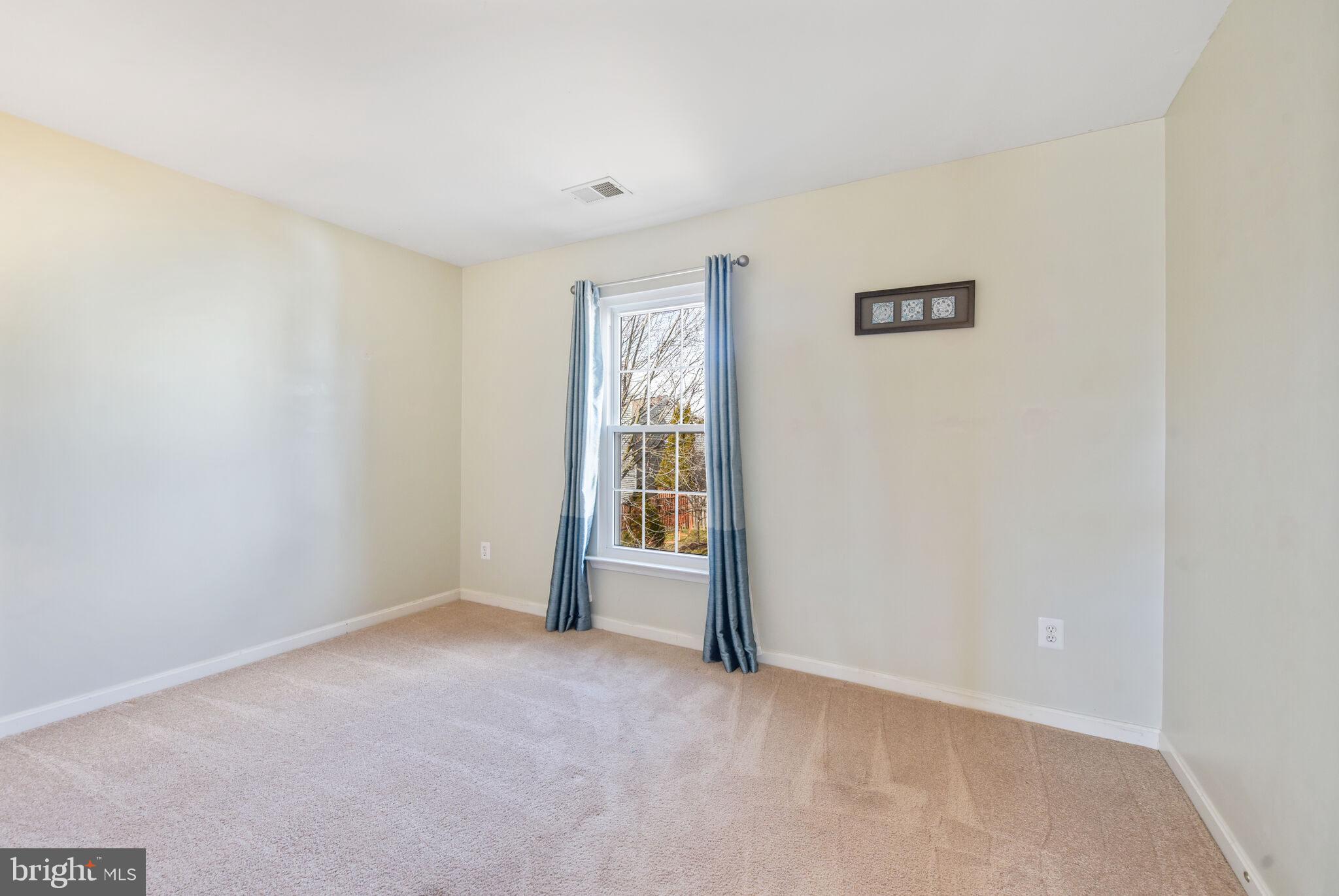 GREAT FALLS CHASE - Residential Lease