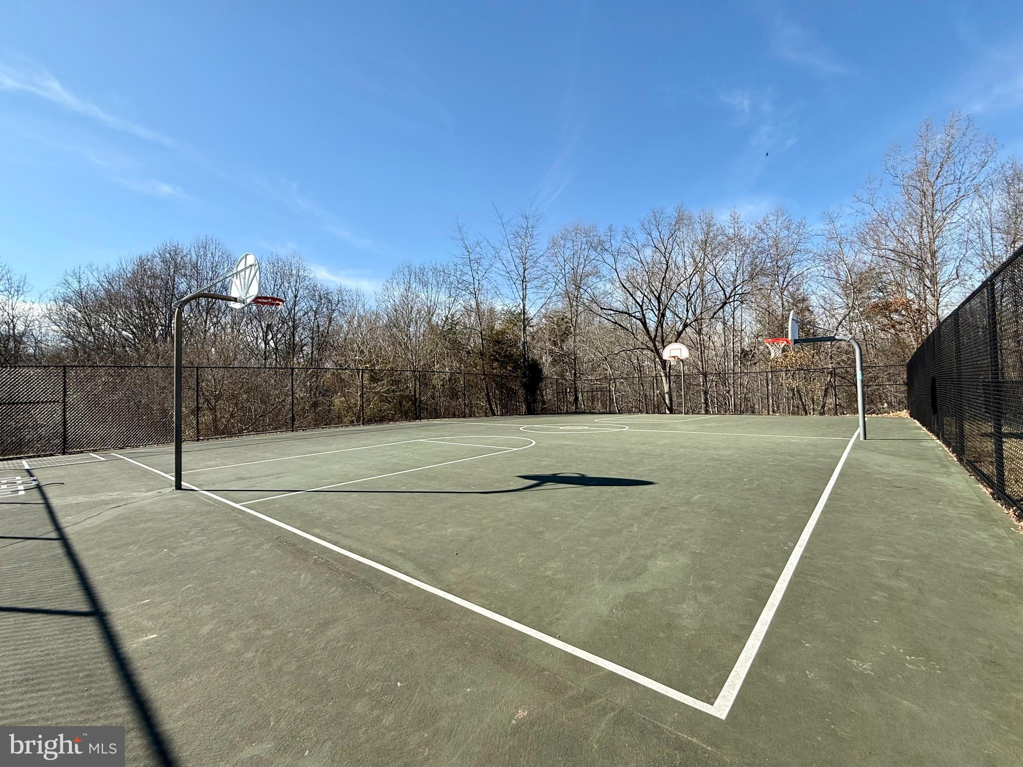 GREAT FALLS CHASE - Residential Lease