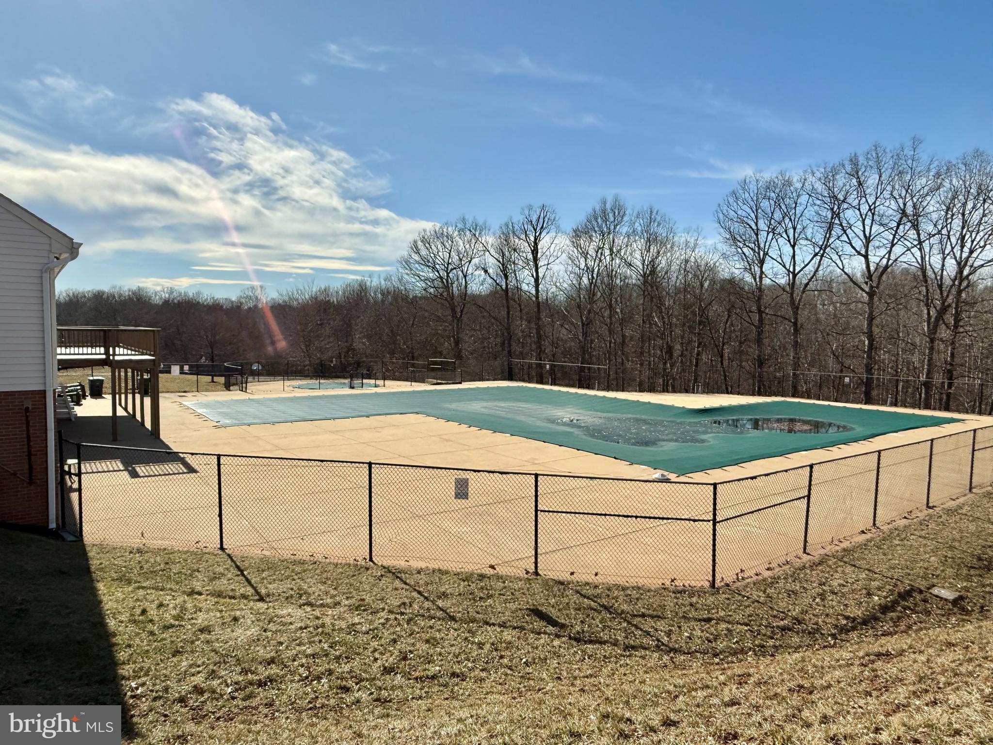 GREAT FALLS CHASE - Residential Lease