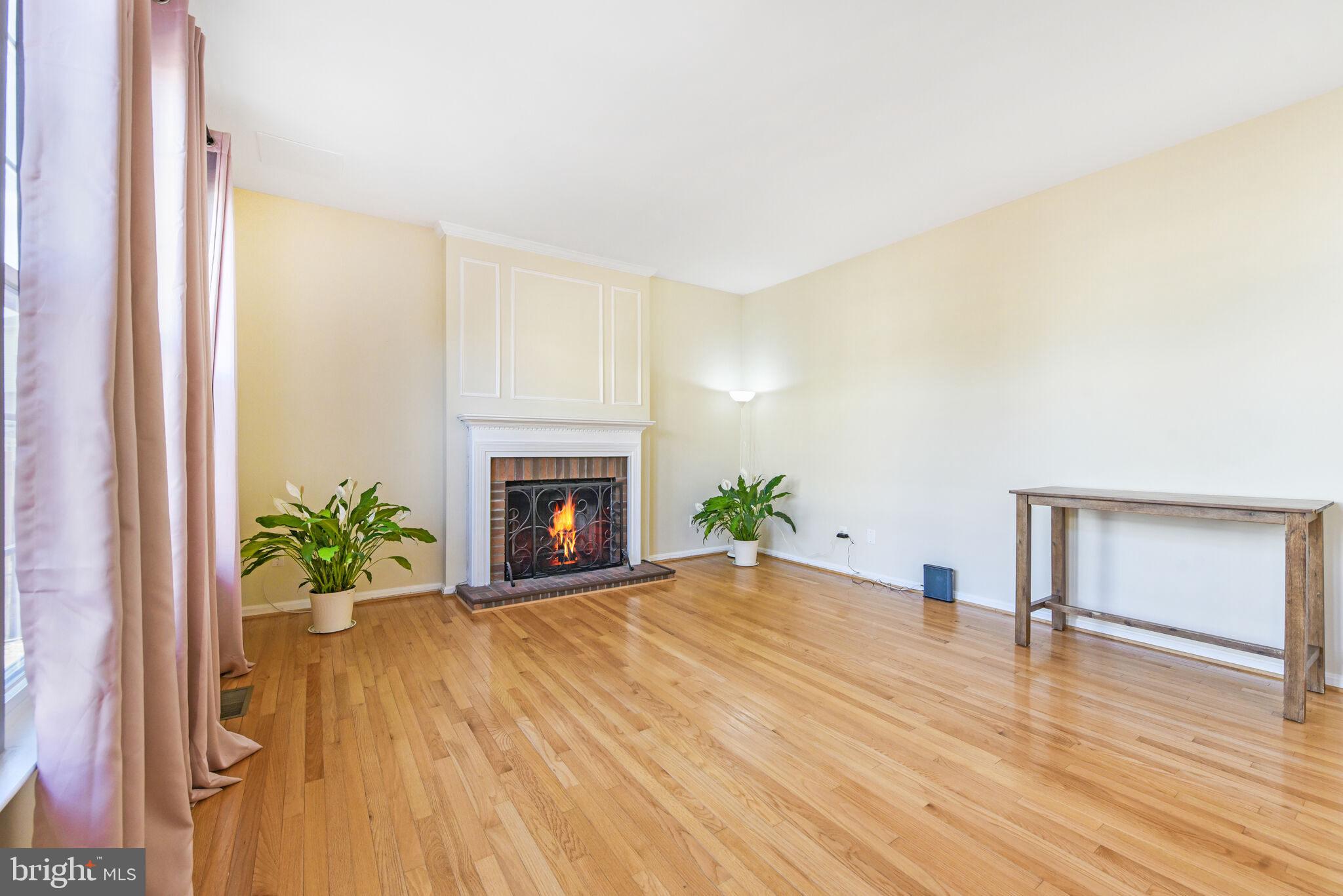 GREAT FALLS CHASE - Residential Lease