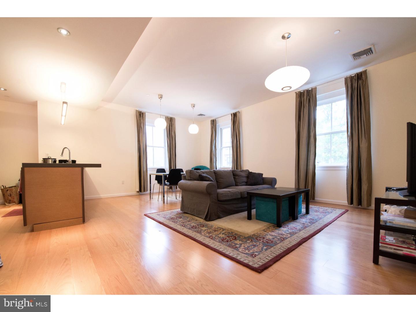 UNIVERSITY CITY - Residential
