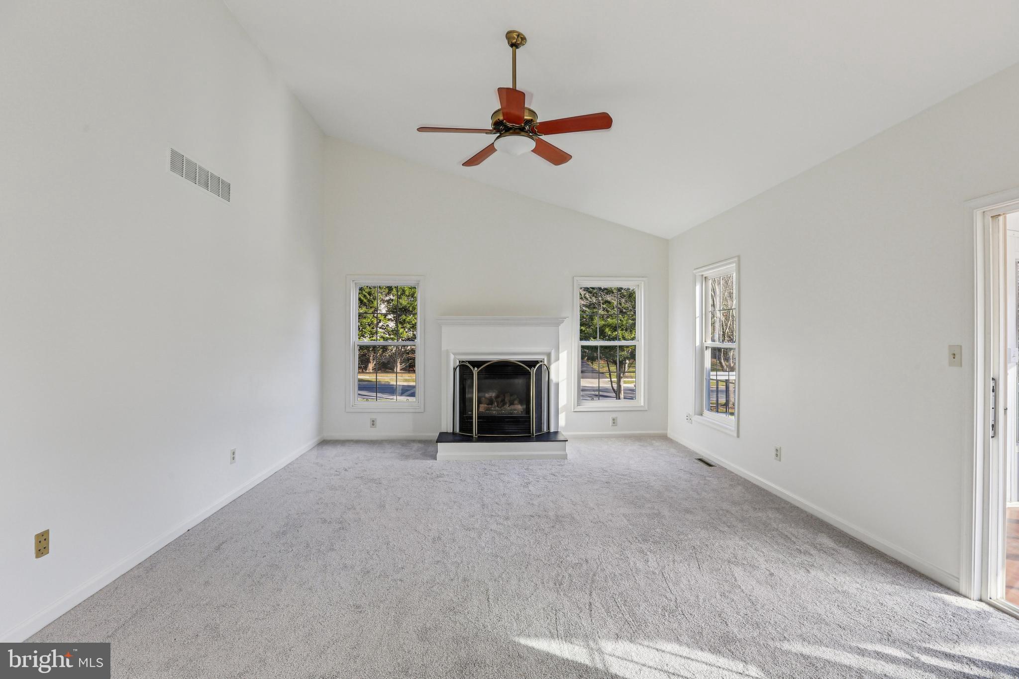 GRAY ROCK FARM - Residential