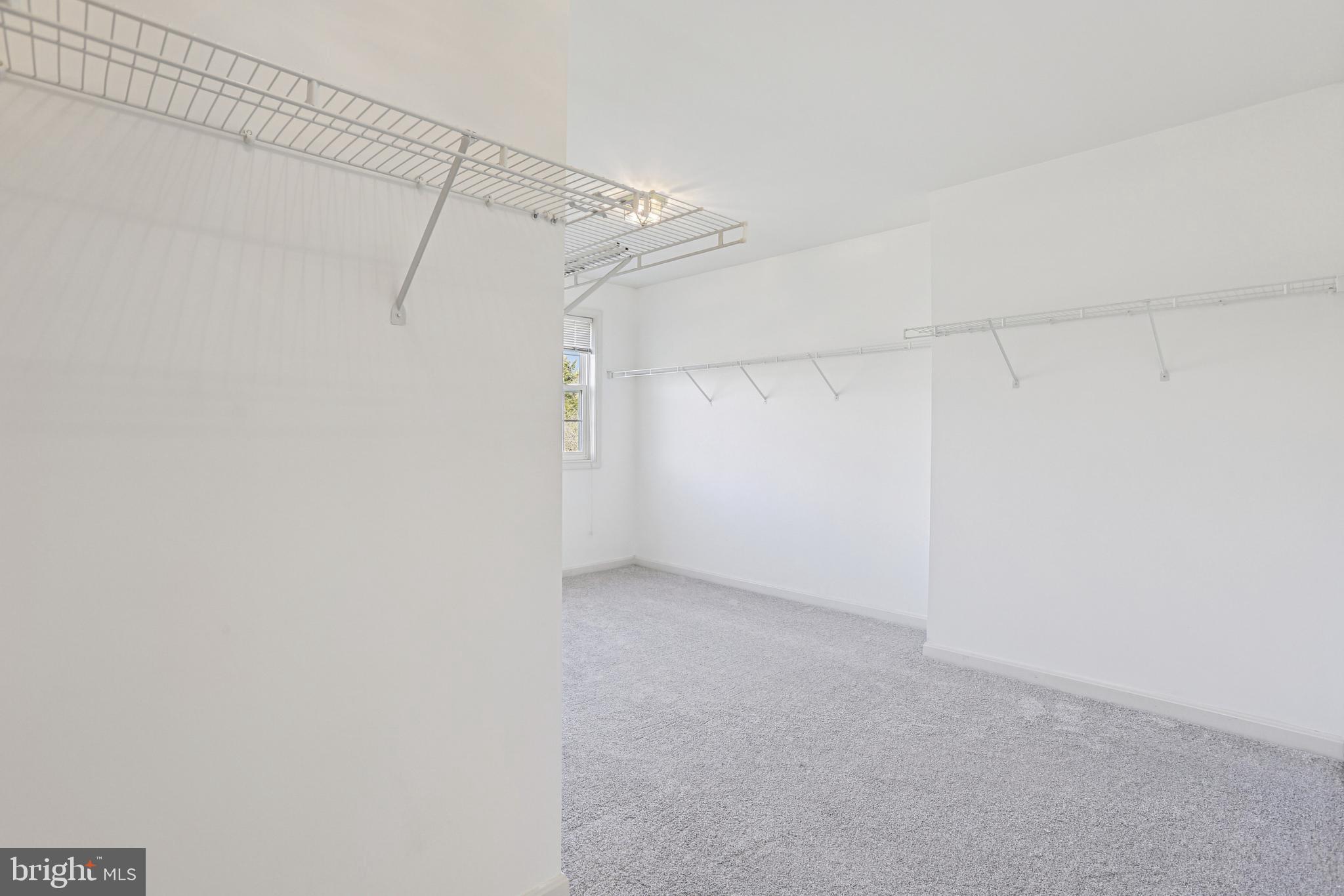 GRAY ROCK FARM - Residential