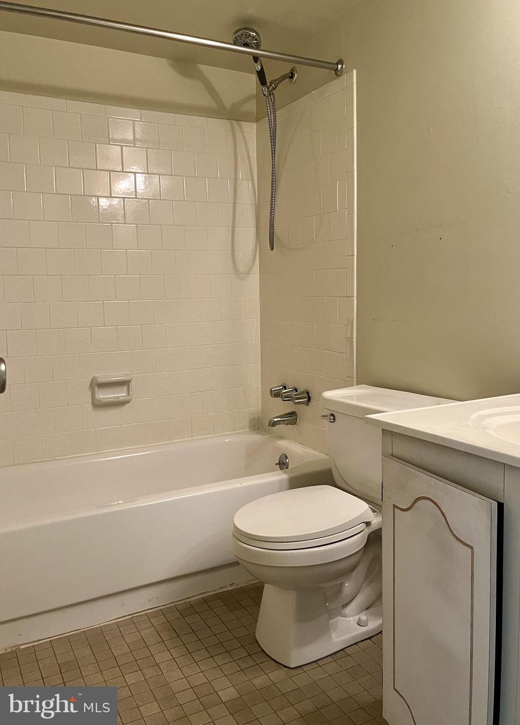 WOODLAKE TOWERS - Residential