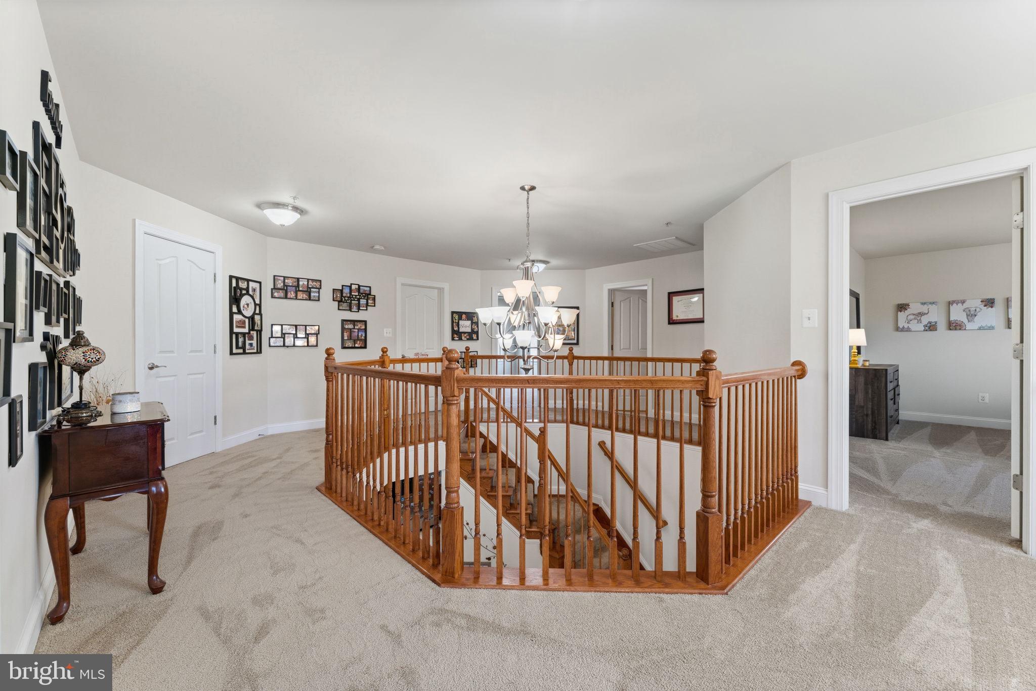 COACHMAN'S PATH - Residential