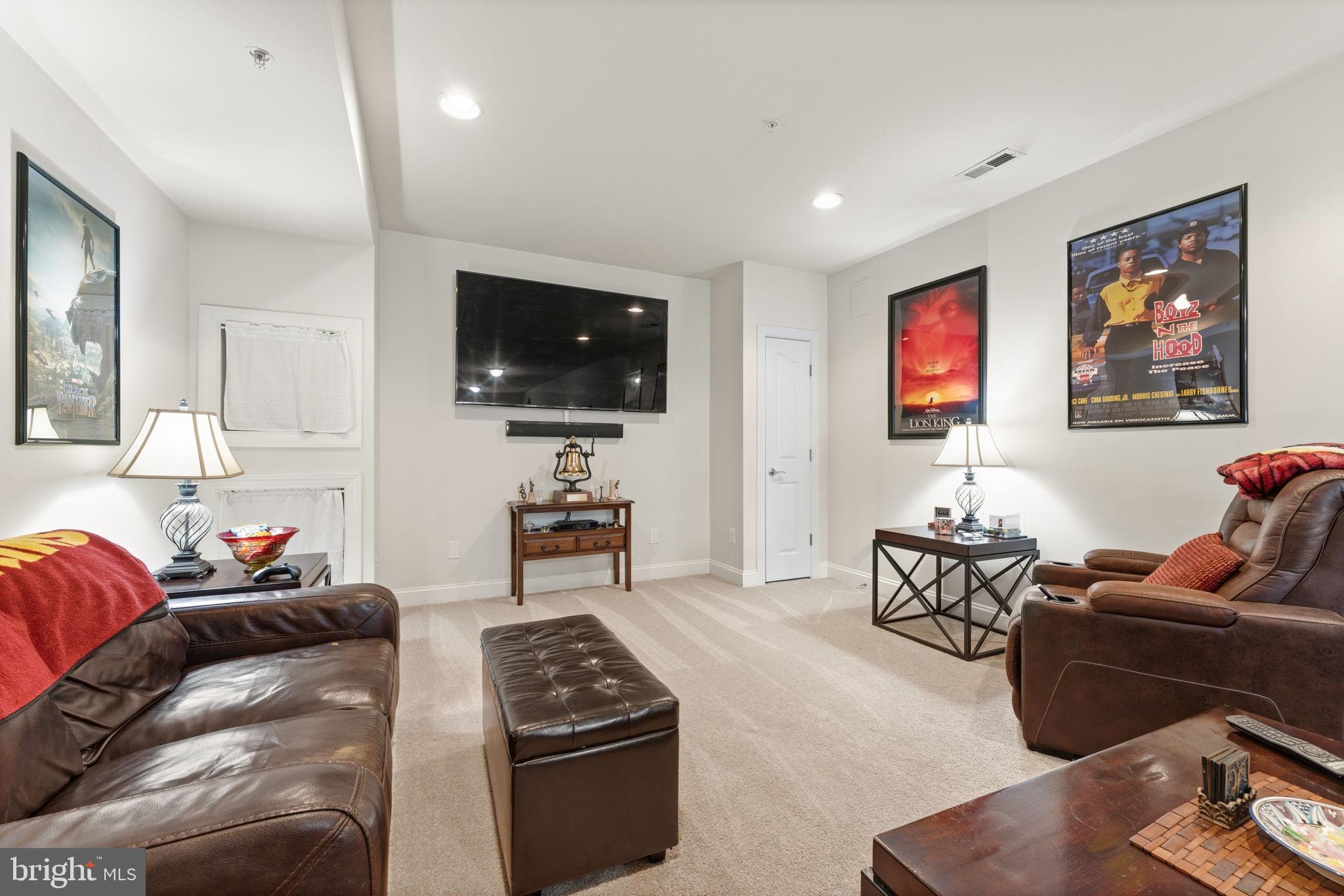 COACHMAN'S PATH - Residential