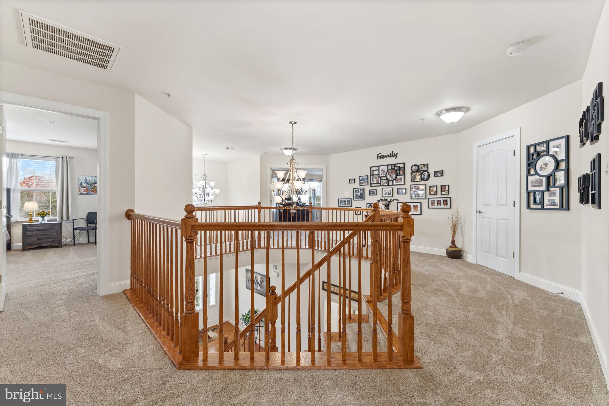 COACHMAN'S PATH - Residential