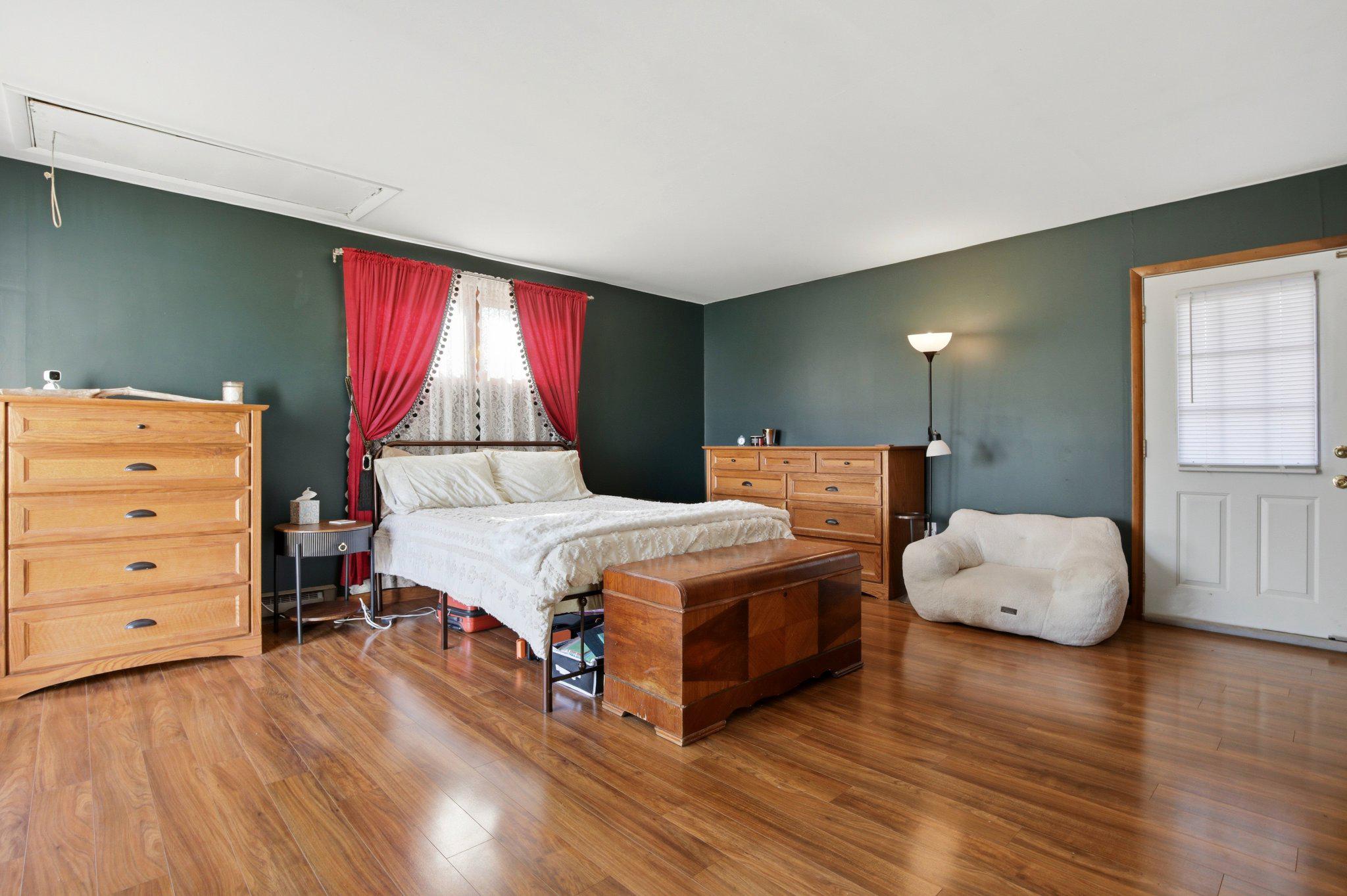 PLYMOUTH HILLS - Residential