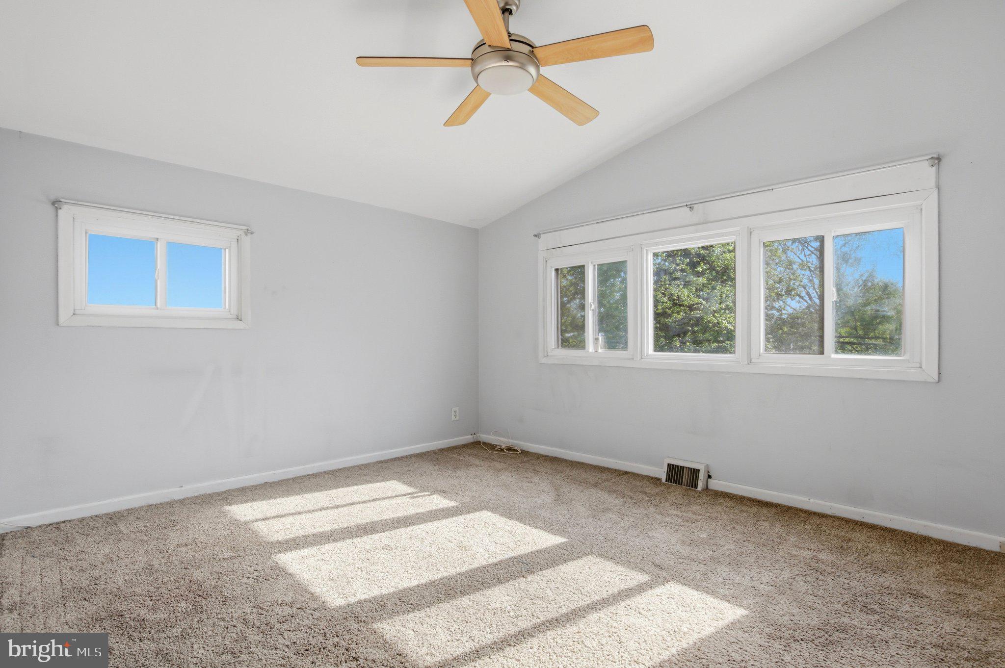 PLYMOUTH HILLS - Residential