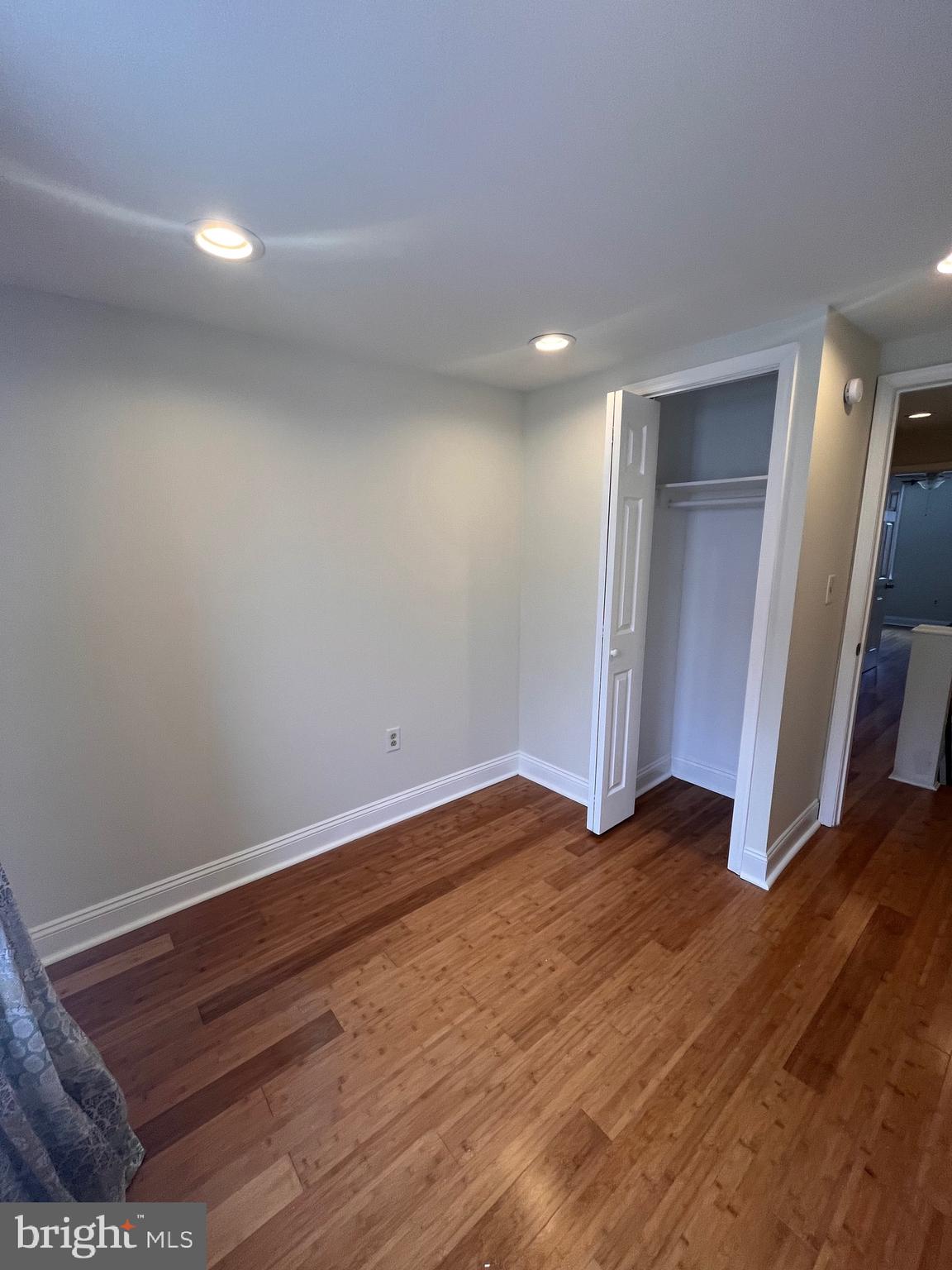 NORRIS SQUARE - Residential Lease