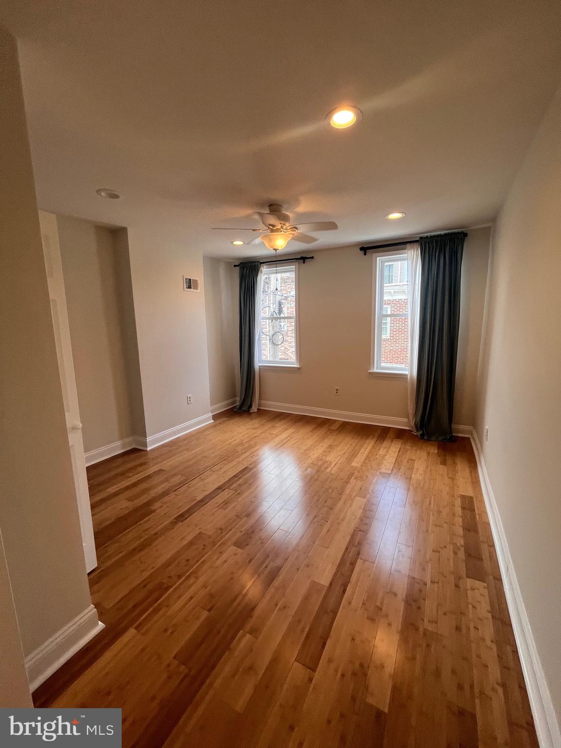 NORRIS SQUARE - Residential Lease