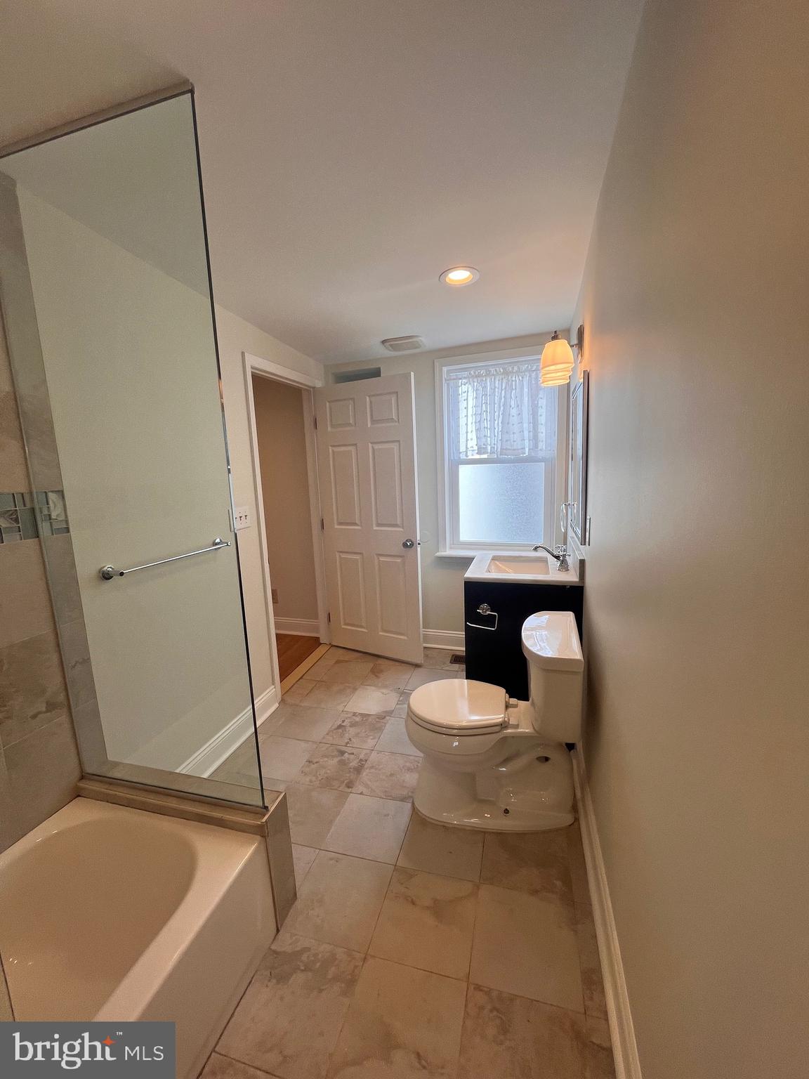 NORRIS SQUARE - Residential Lease