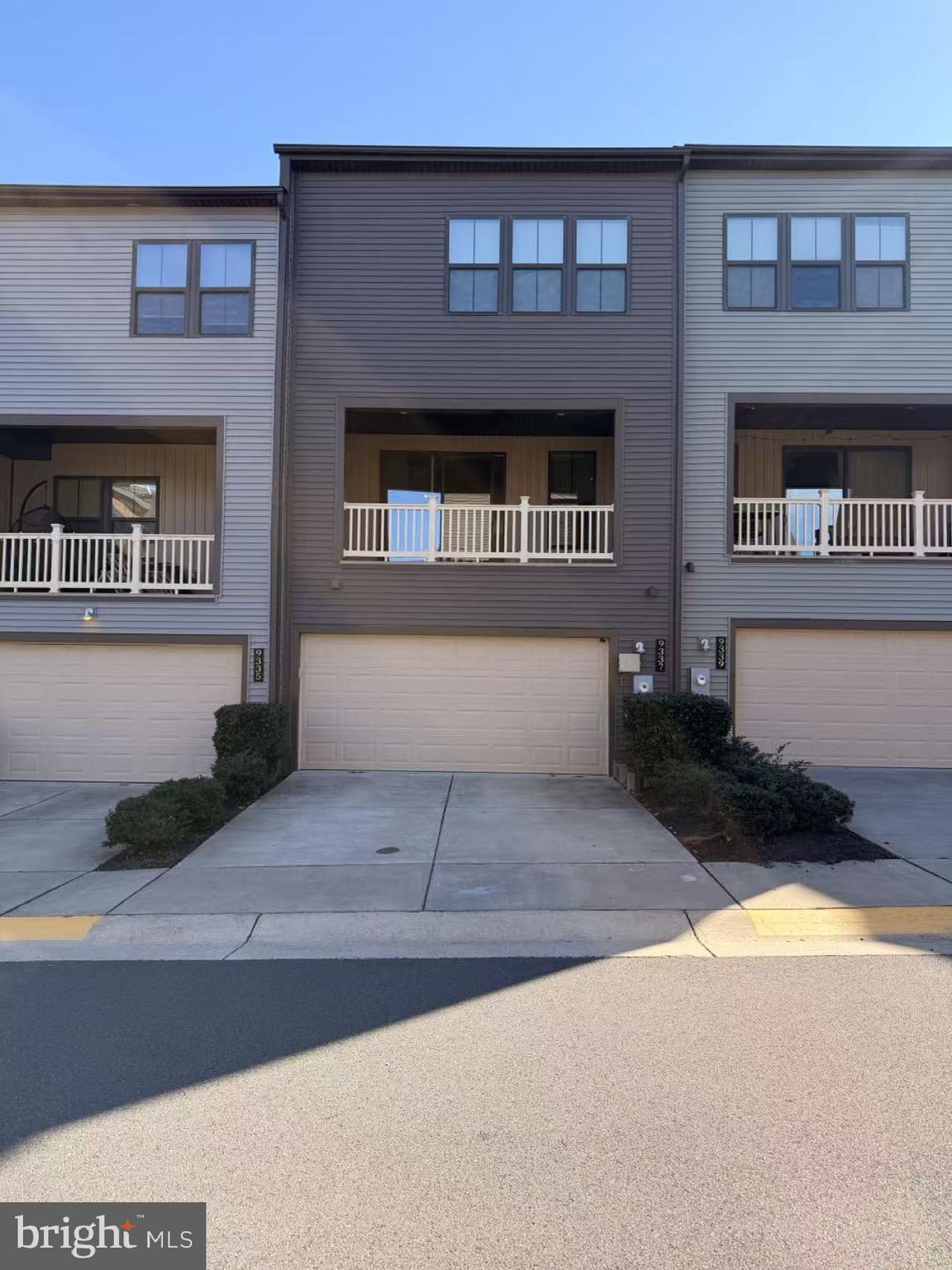 9337 LEMON MINT COURT