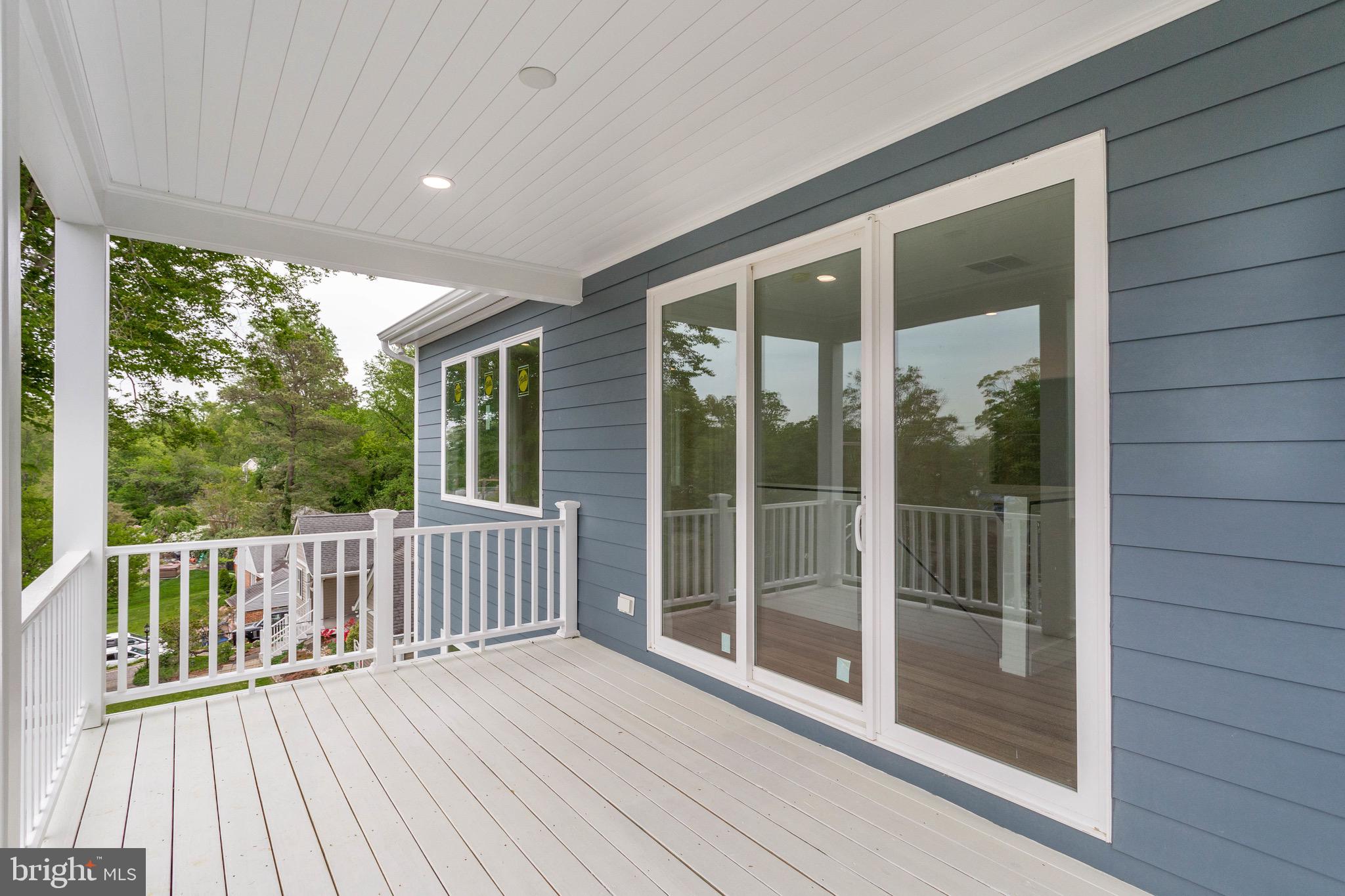 LOCH HAVEN - Residential