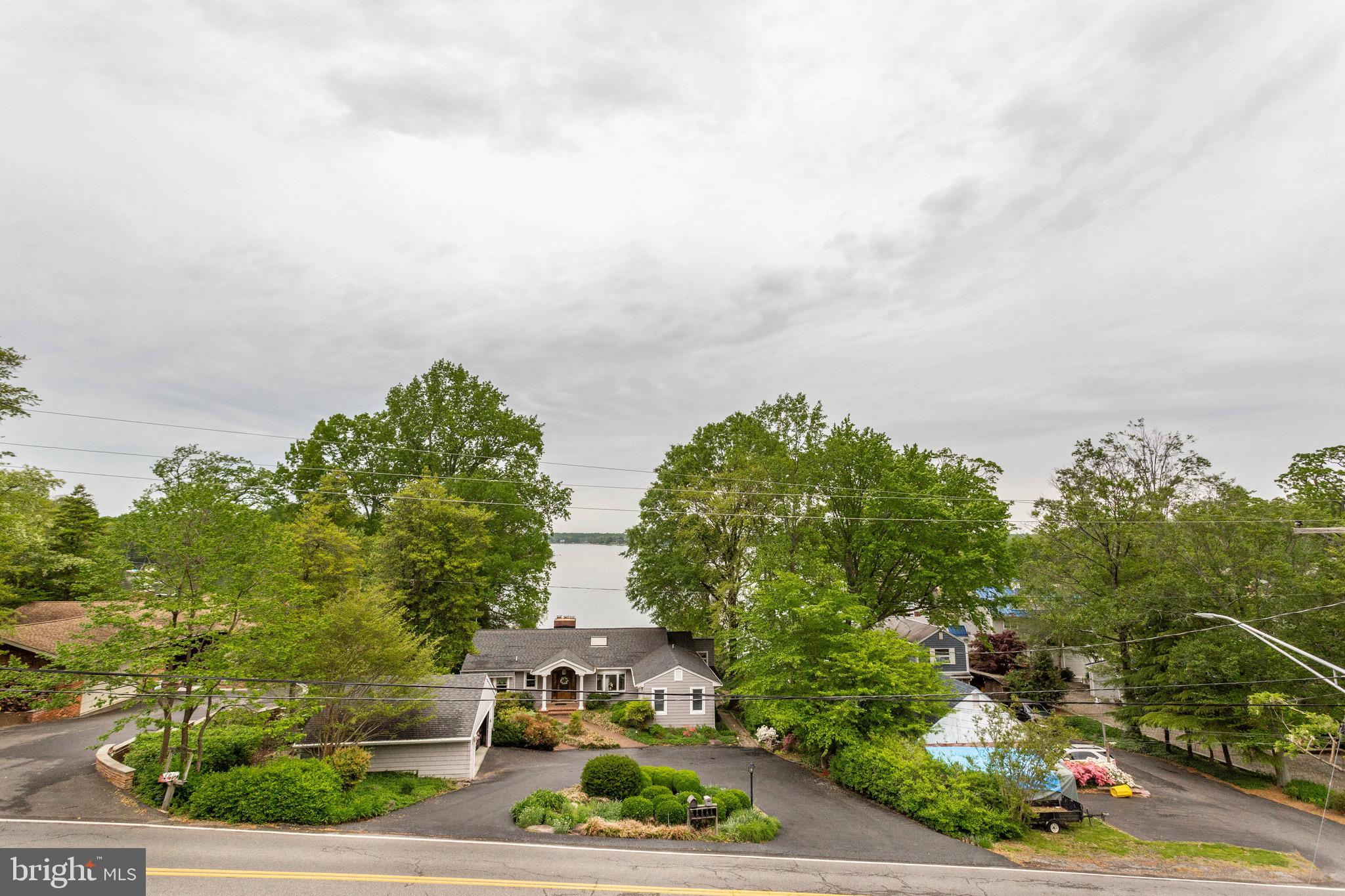 LOCH HAVEN - Residential