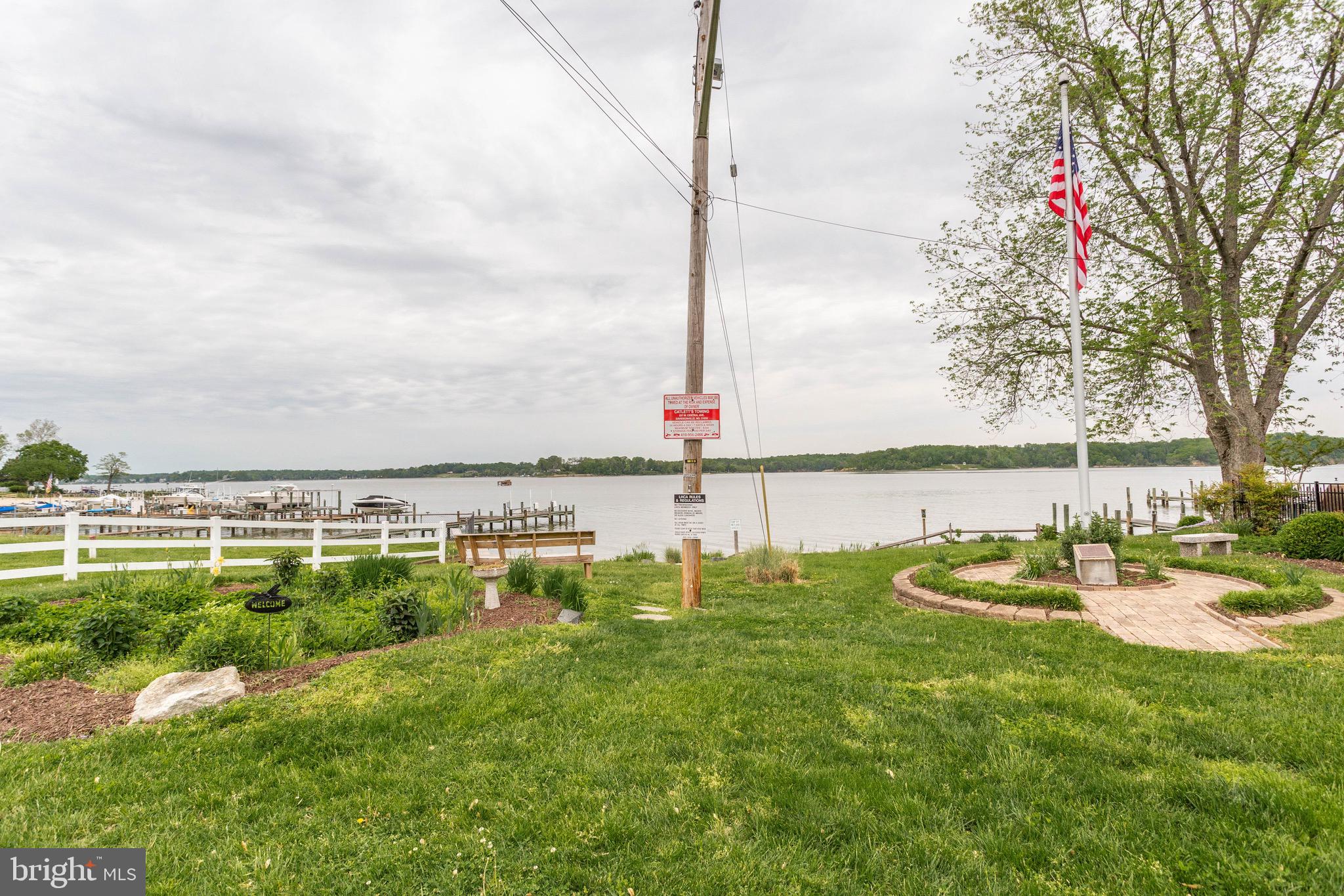 LOCH HAVEN - Residential