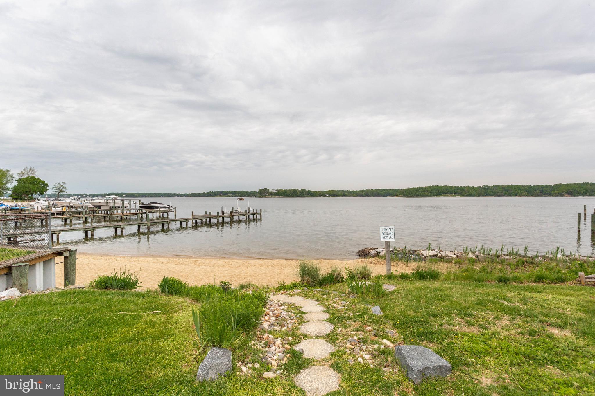 LOCH HAVEN - Residential