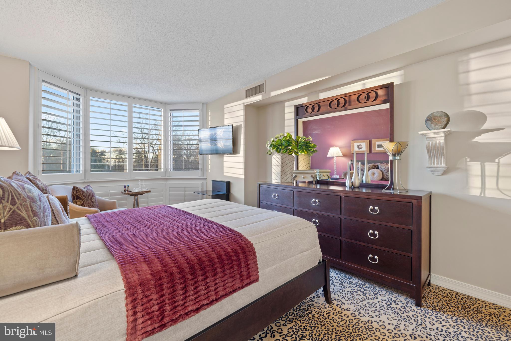 NORTH BETHESDA - Residential