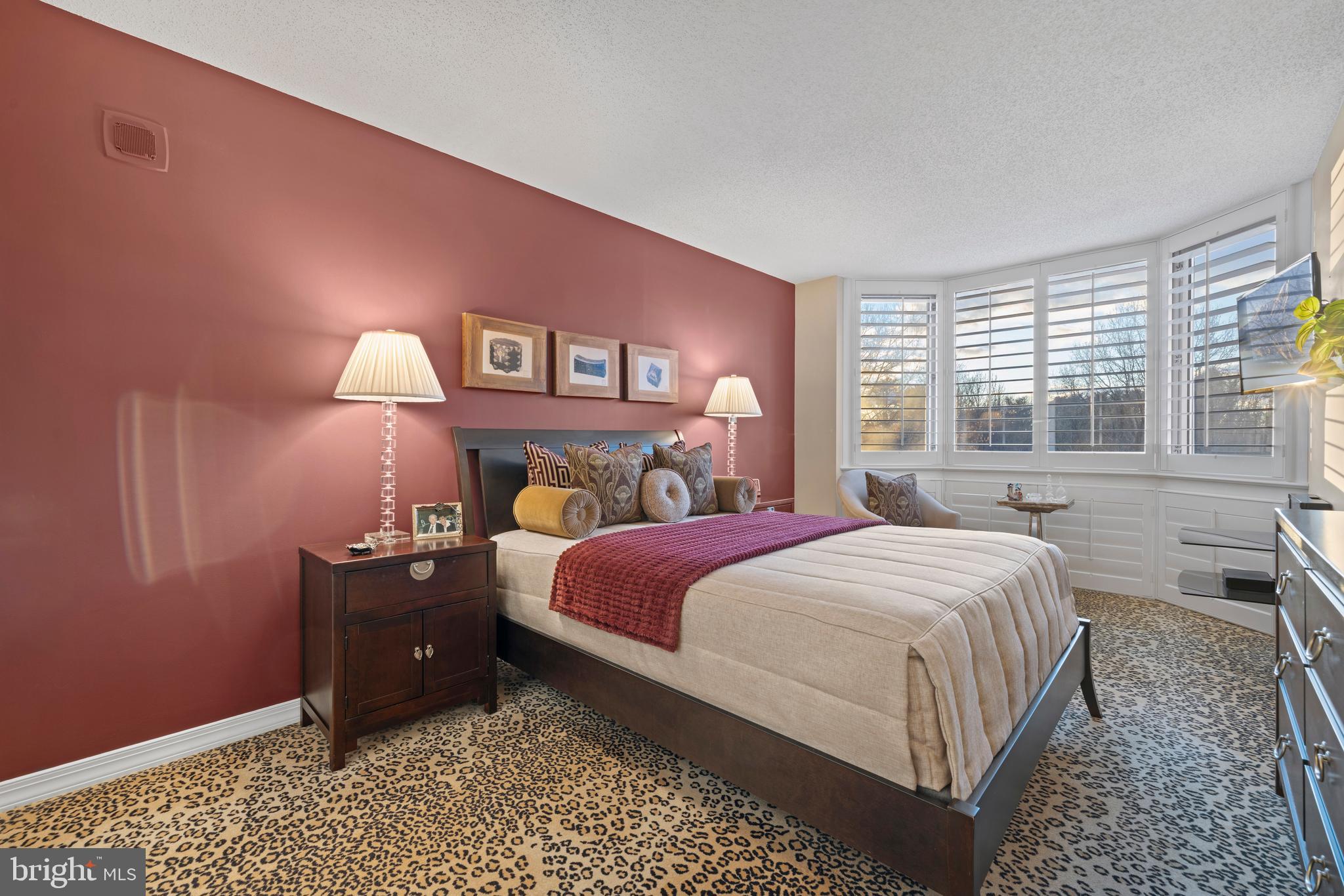 NORTH BETHESDA - Residential