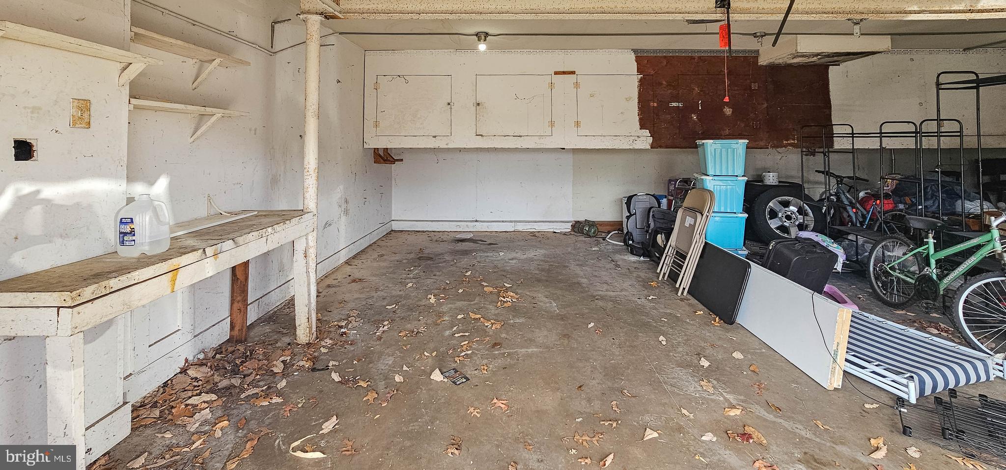 EDGEWATER VILLAGE - Residential