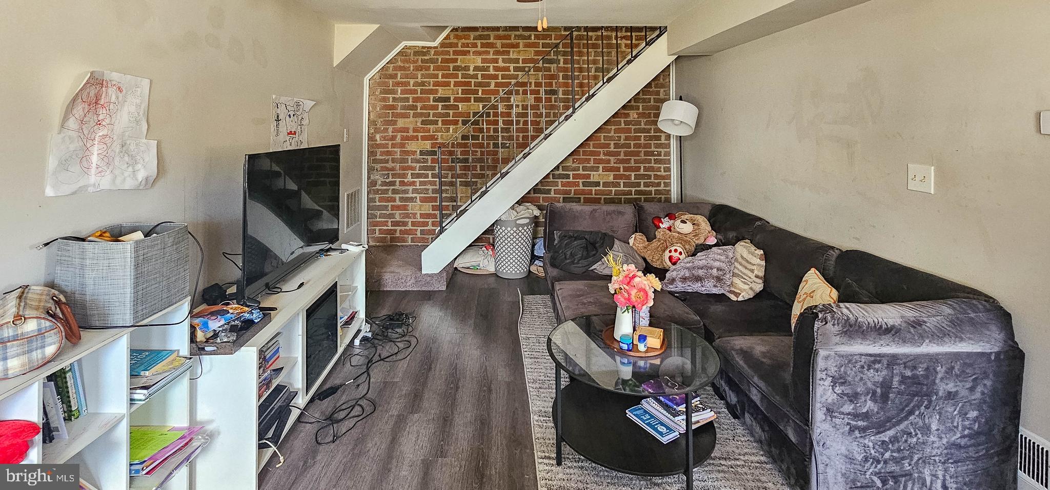 EDGEWATER VILLAGE - Residential