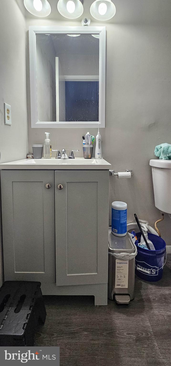 EDGEWATER VILLAGE - Residential