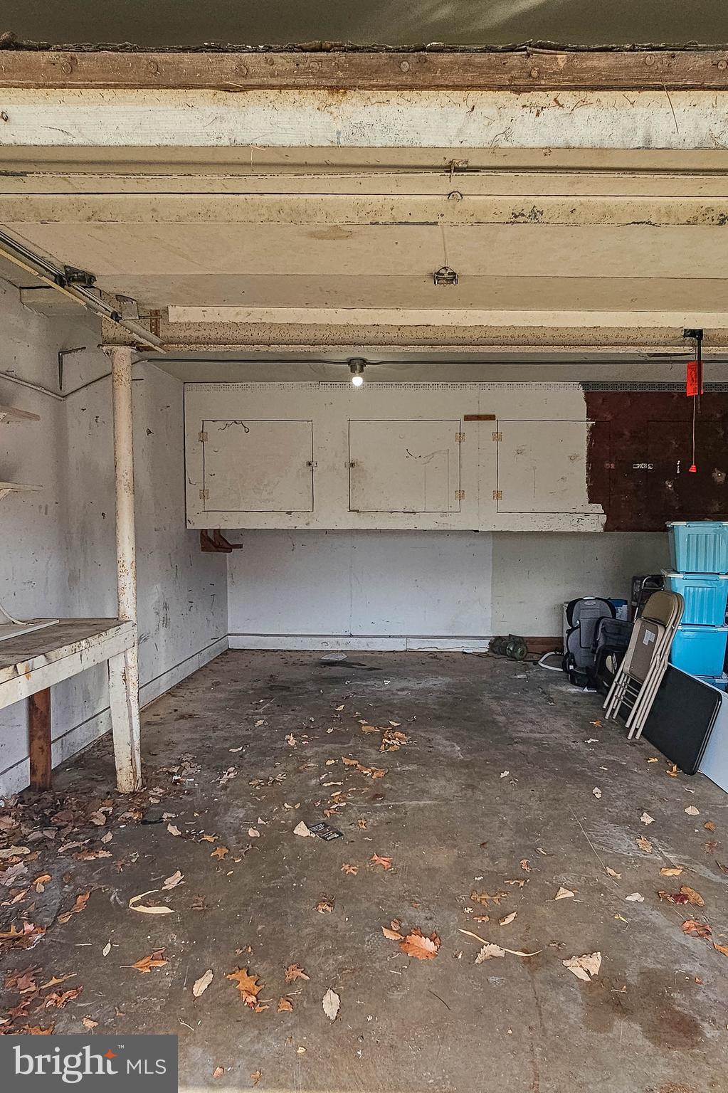 EDGEWATER VILLAGE - Residential