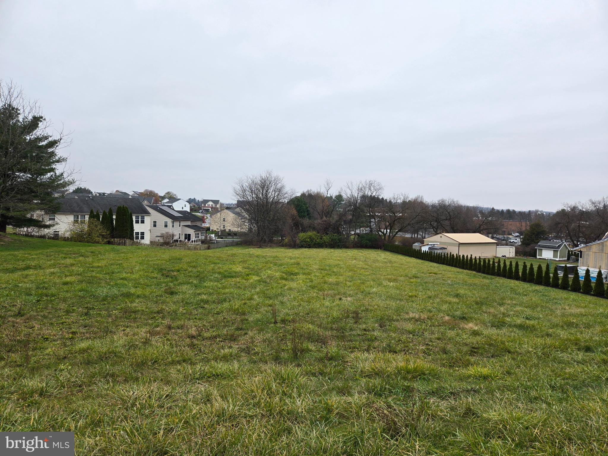 NONE AVAILABLE - Land