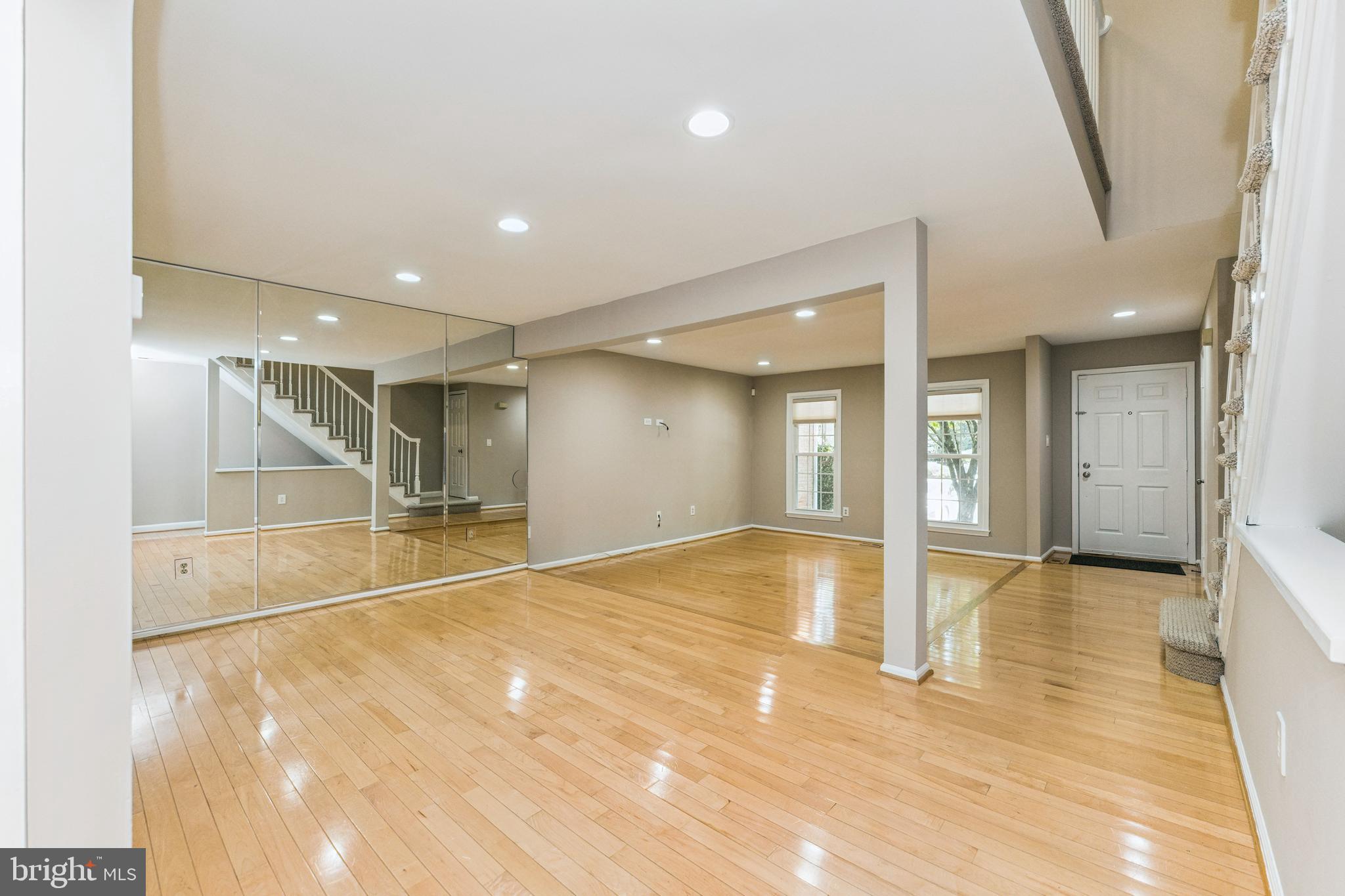 CHADSBERRY - Residential Lease