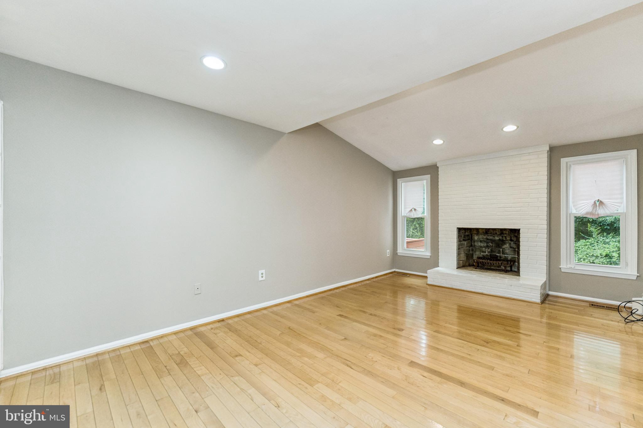 CHADSBERRY - Residential Lease