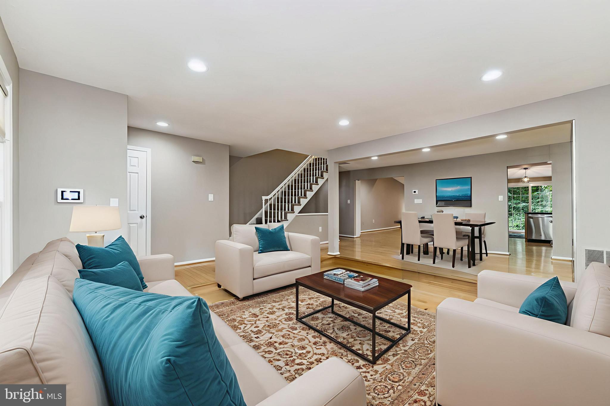 CHADSBERRY - Residential Lease