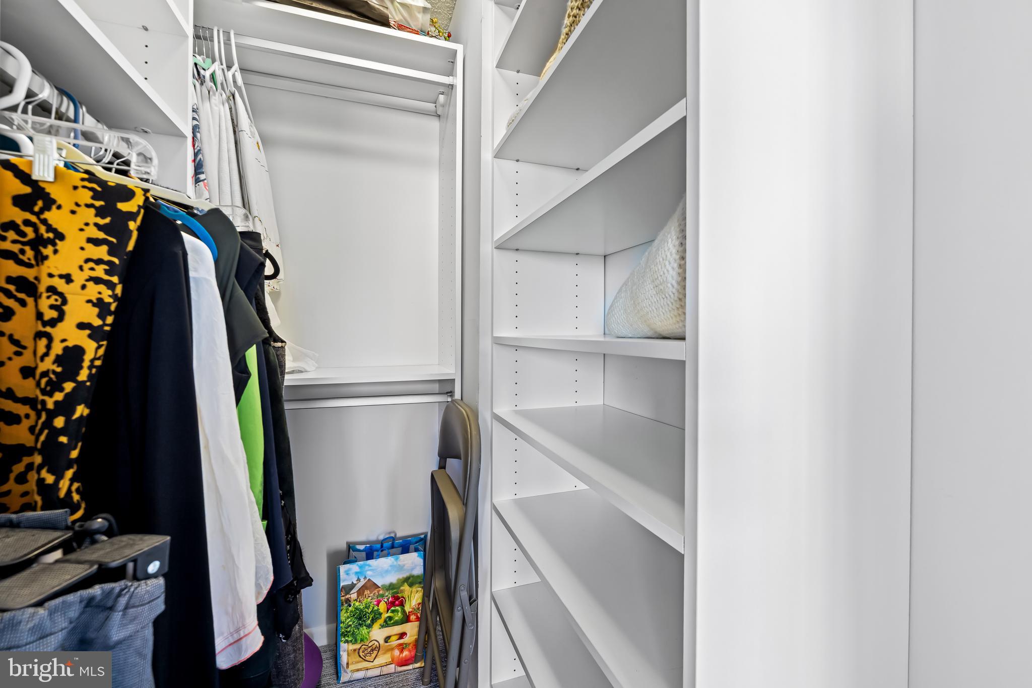 THE RIDGELY - Residential