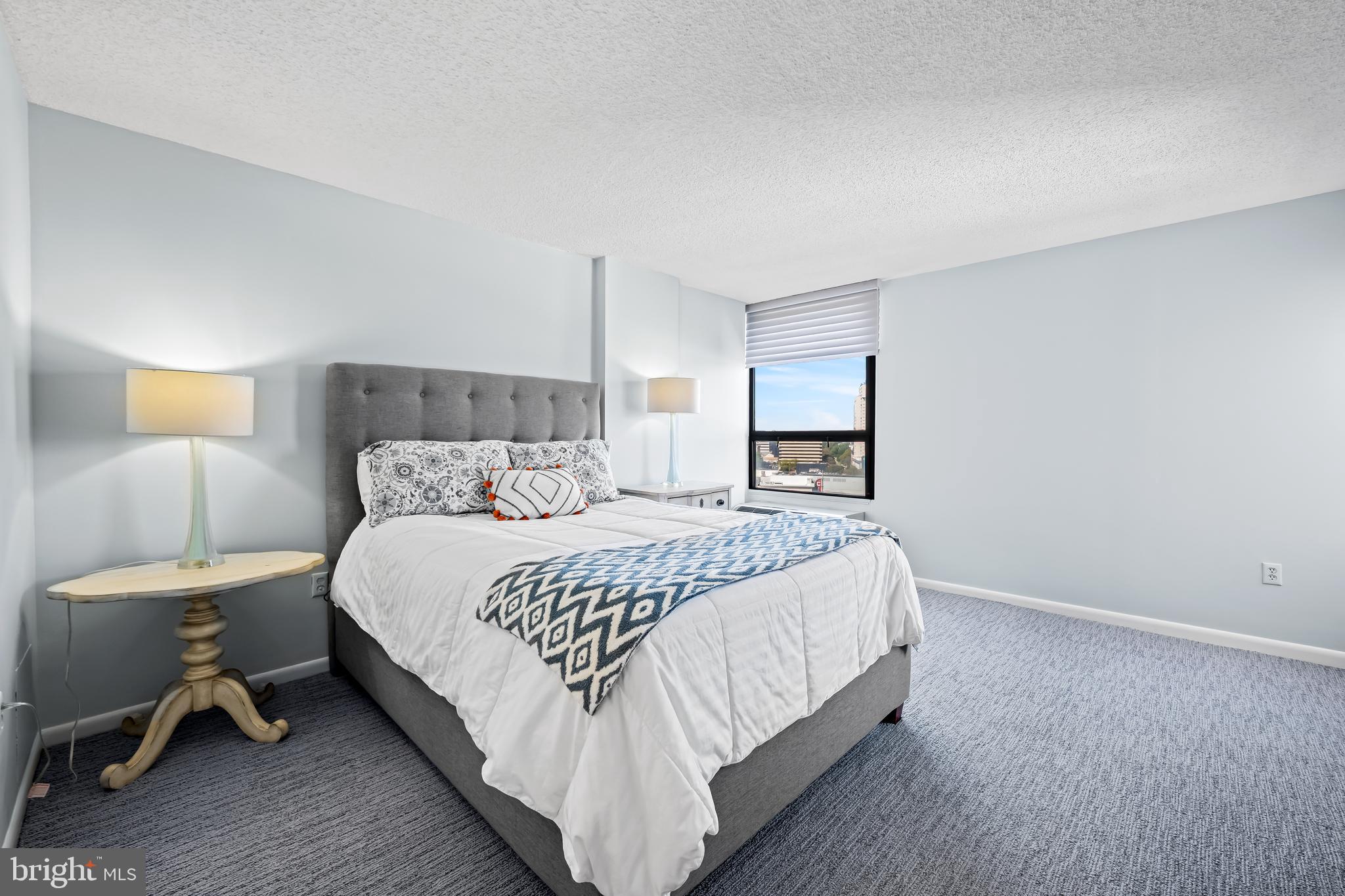 THE RIDGELY - Residential