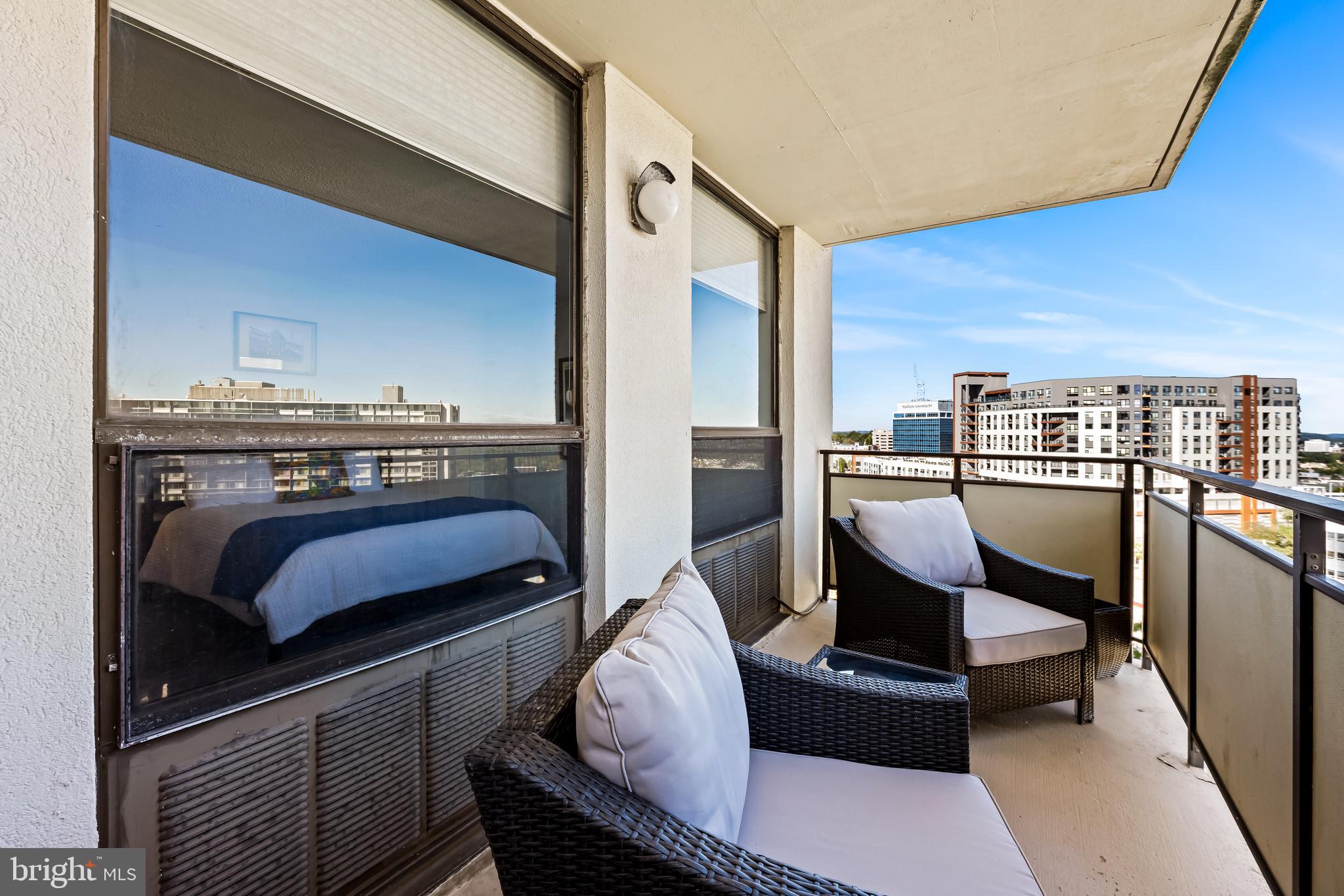 THE RIDGELY - Residential