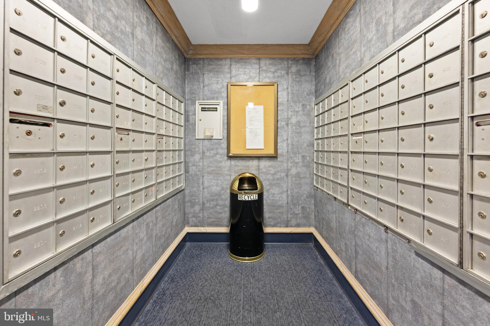 THE RIDGELY - Residential