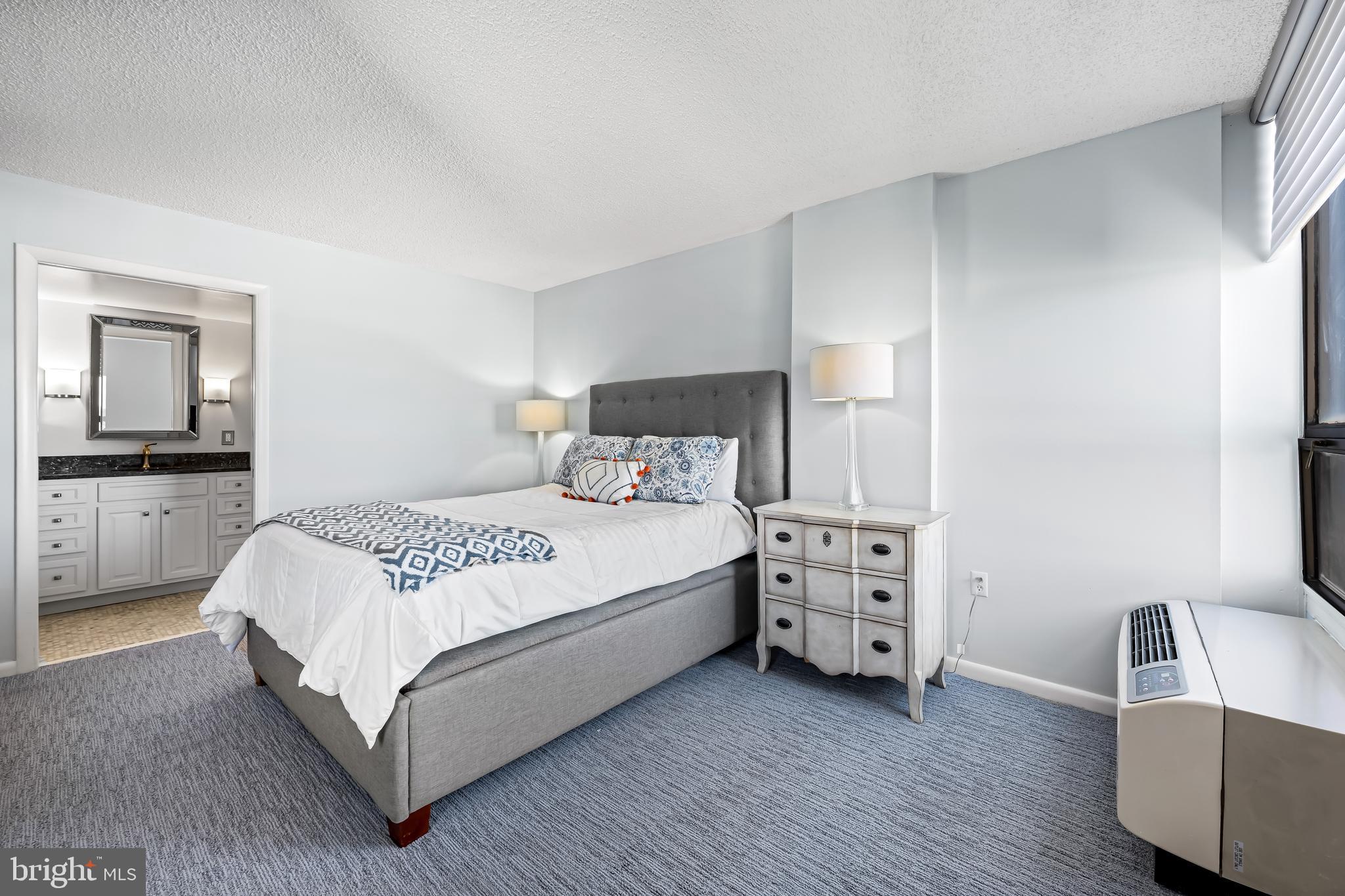 THE RIDGELY - Residential