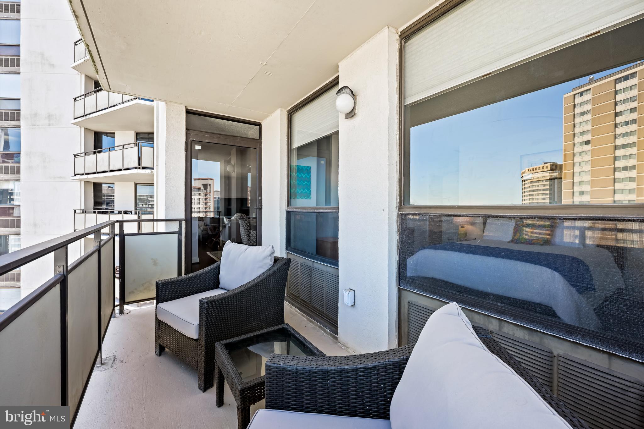 THE RIDGELY - Residential