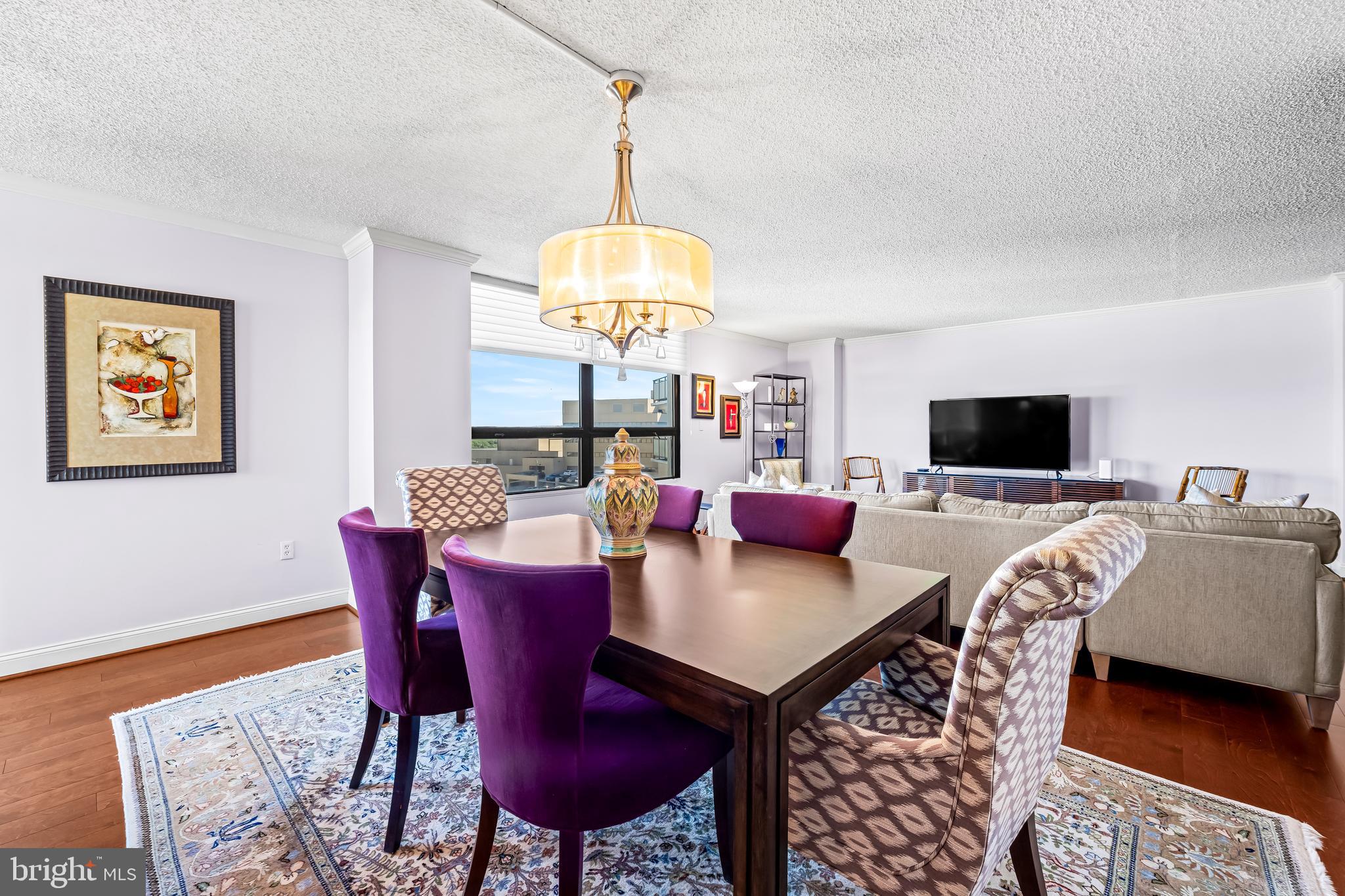 THE RIDGELY - Residential