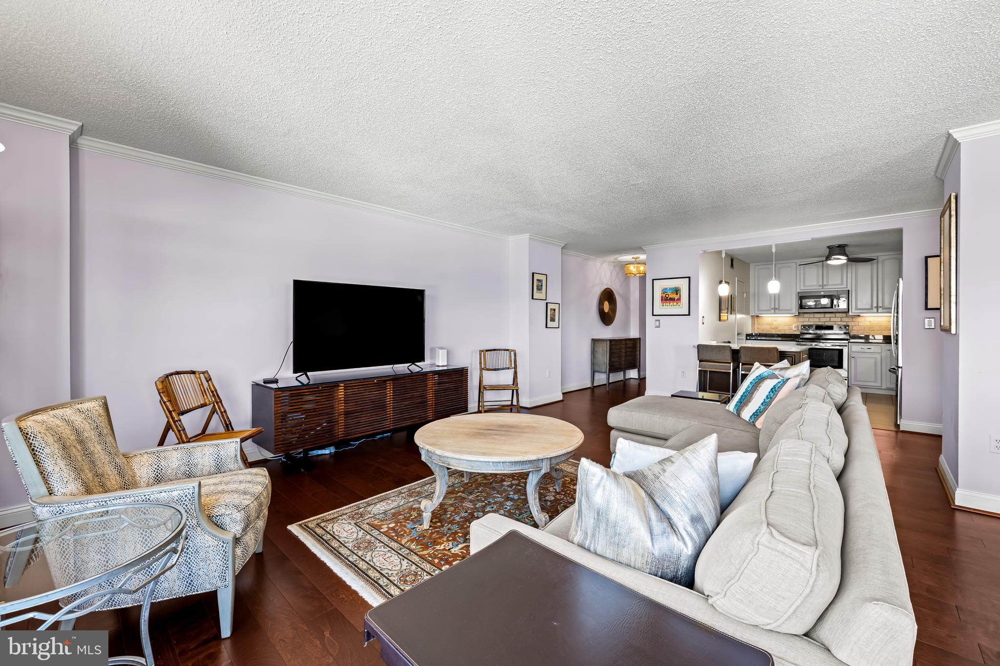 THE RIDGELY - Residential