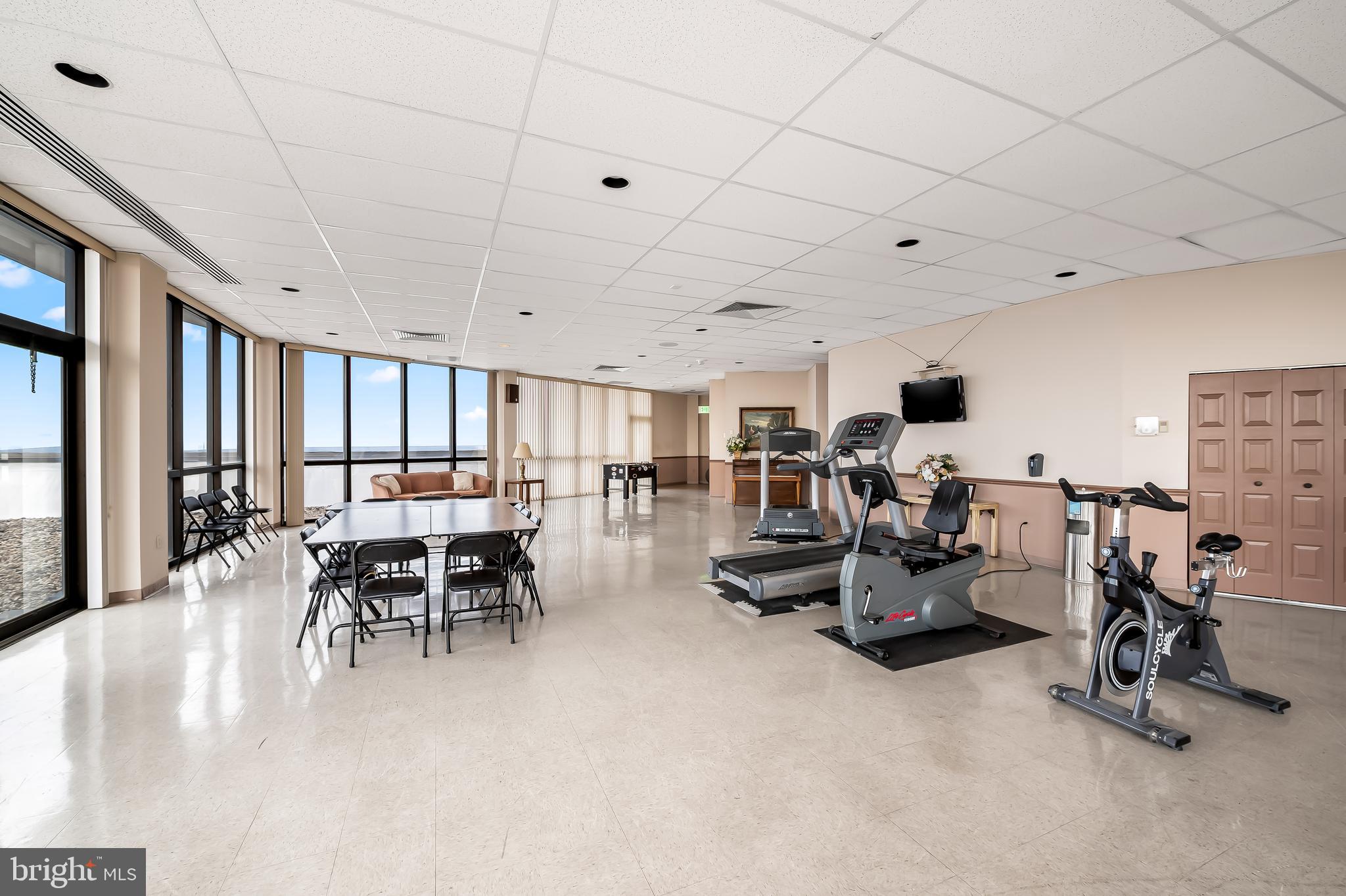 THE RIDGELY - Residential