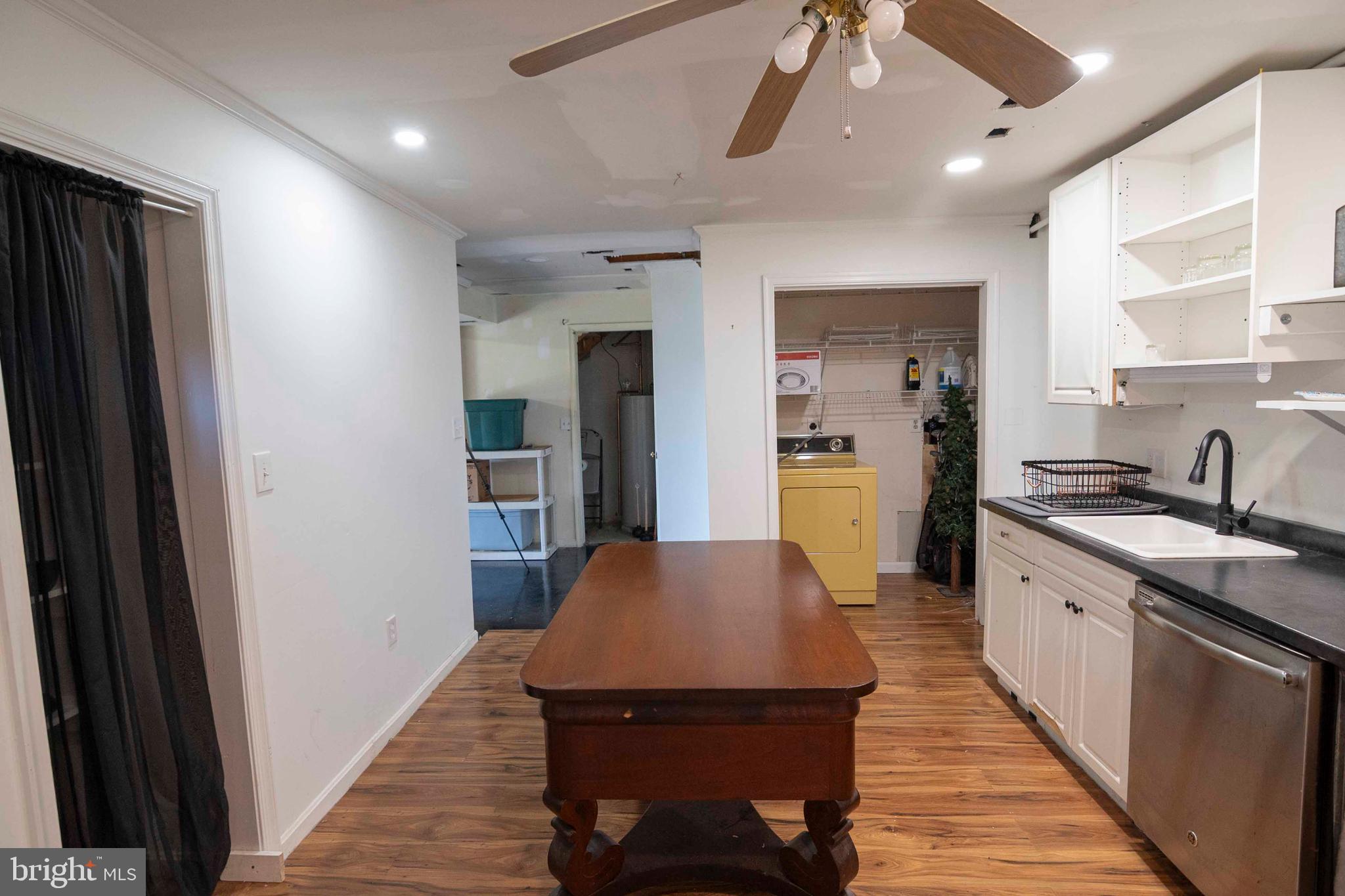 AY VIEW ESTATES - Residential