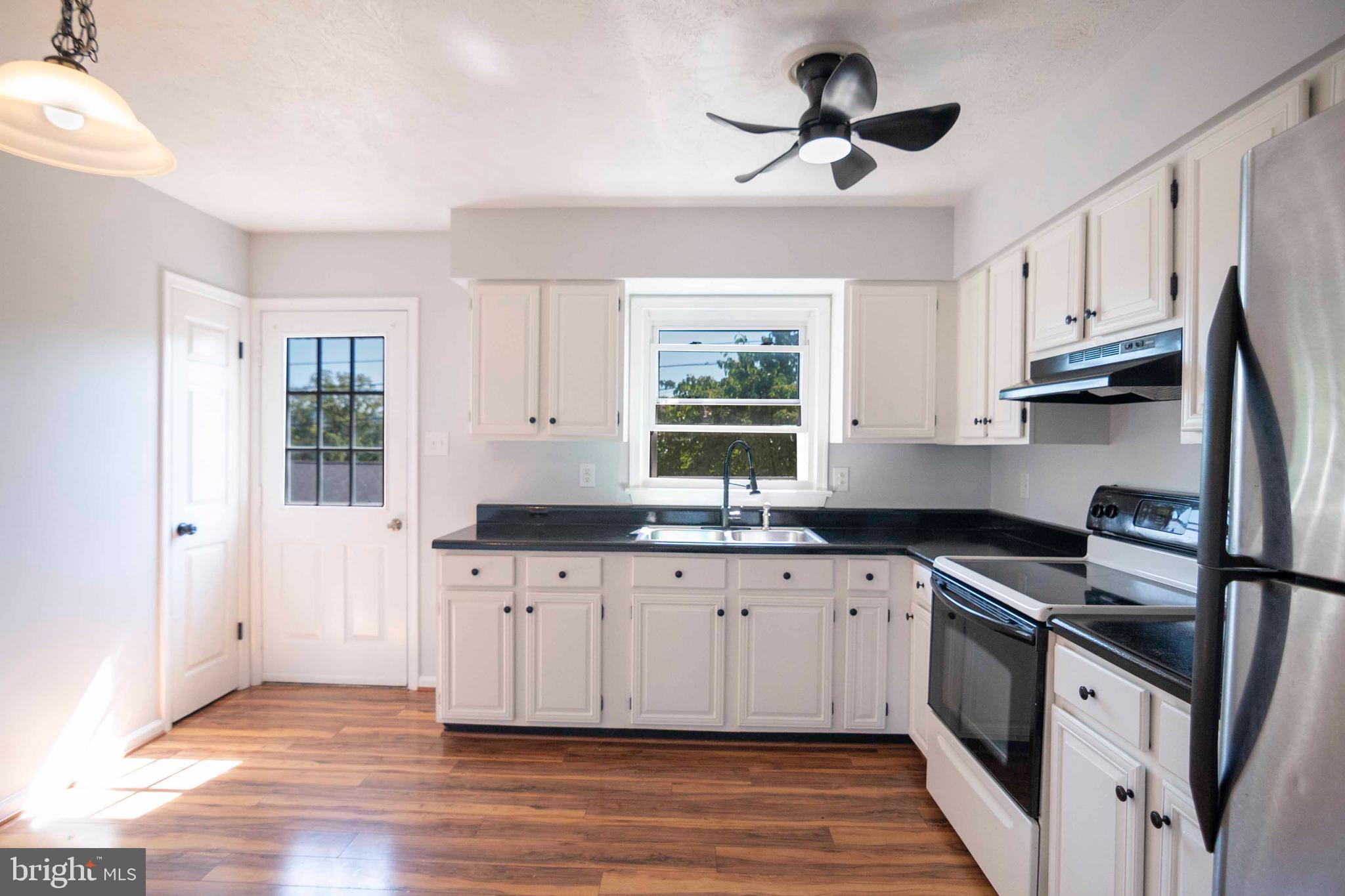 AY VIEW ESTATES - Residential